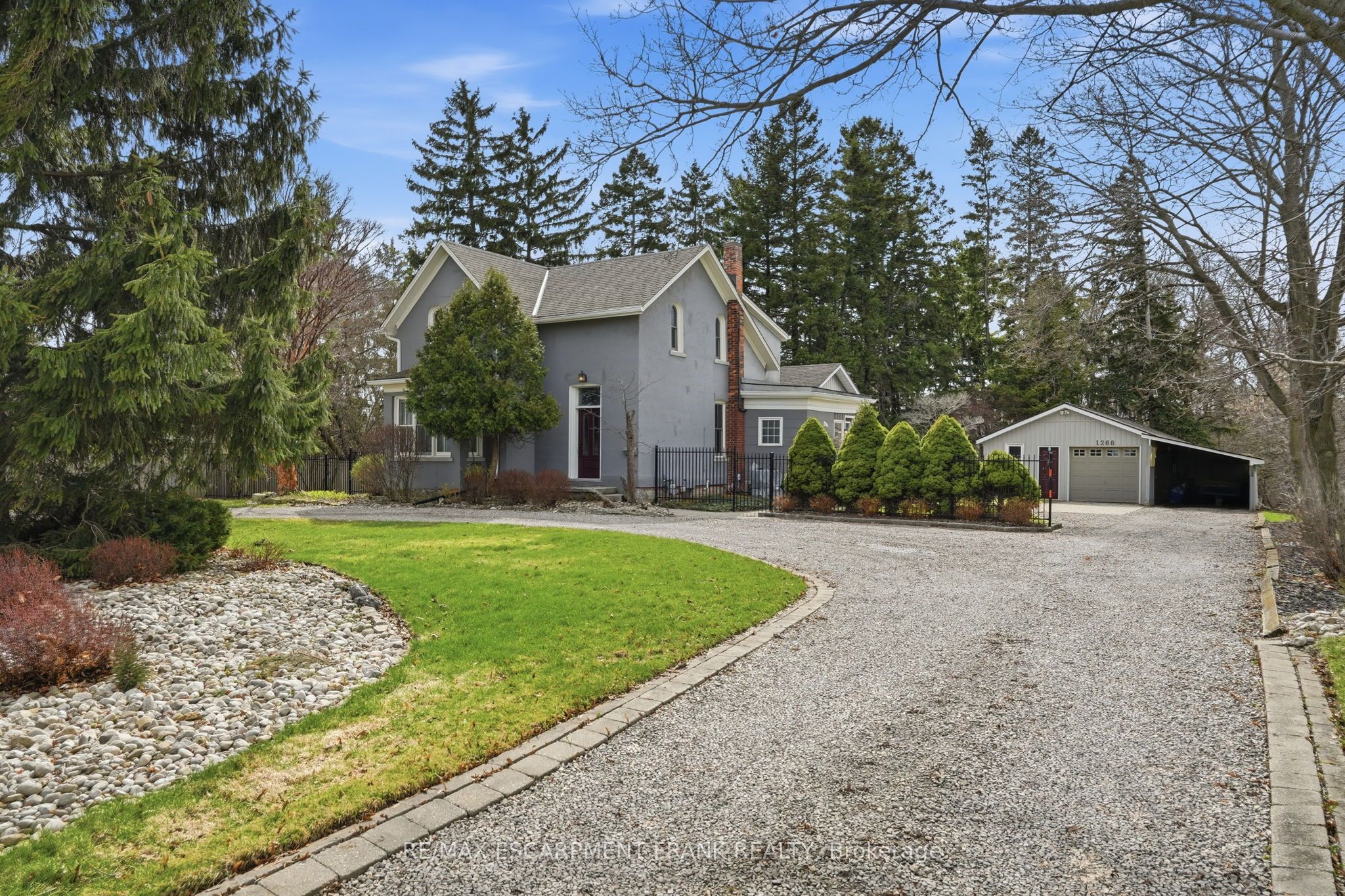 1266 Scenic Drive, Hamilton, ON, L9K 1J6
