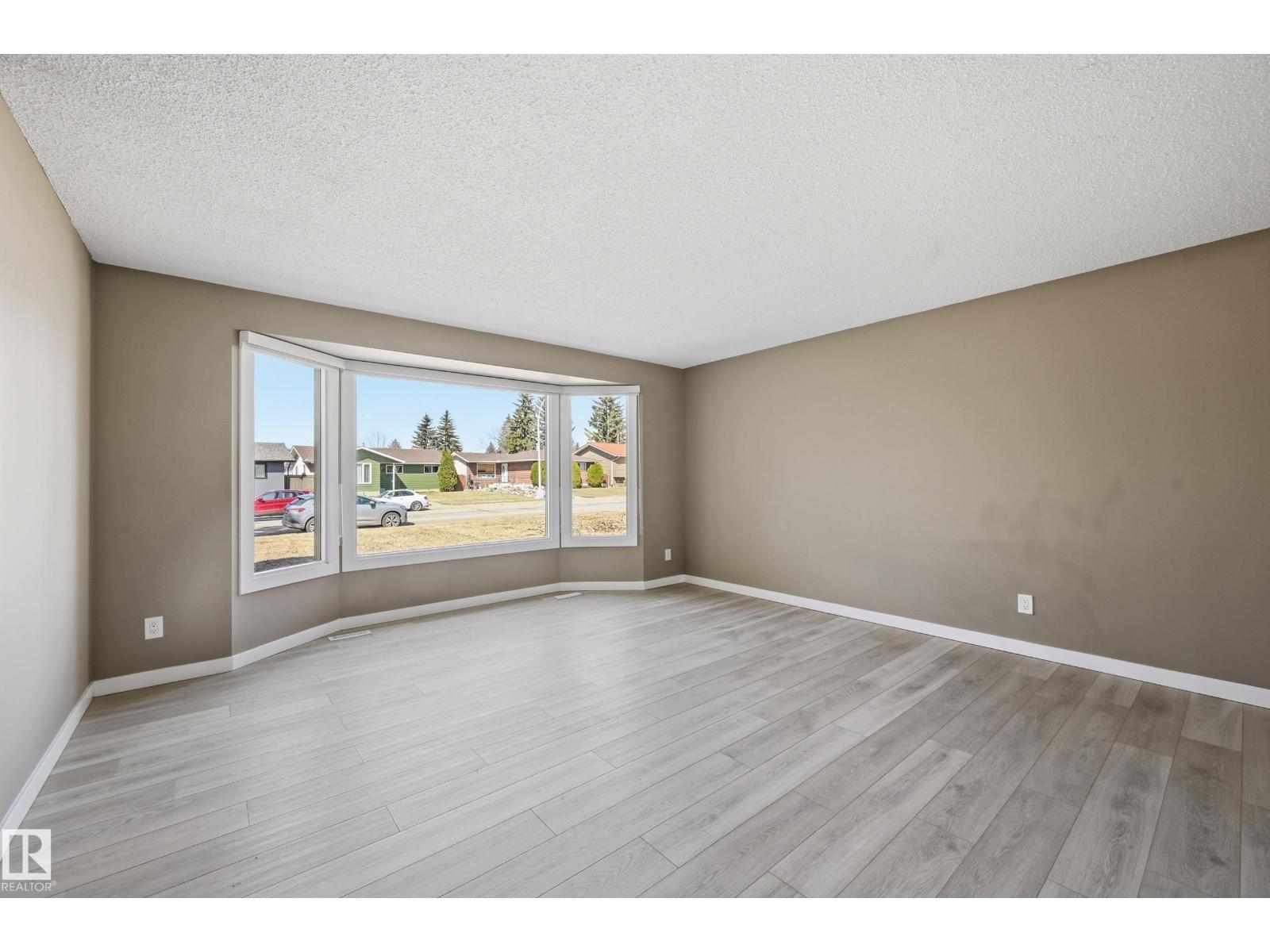 Additional image 6 of 6907 19 Avenue NW, Edmonton, AB, T6K2G7
