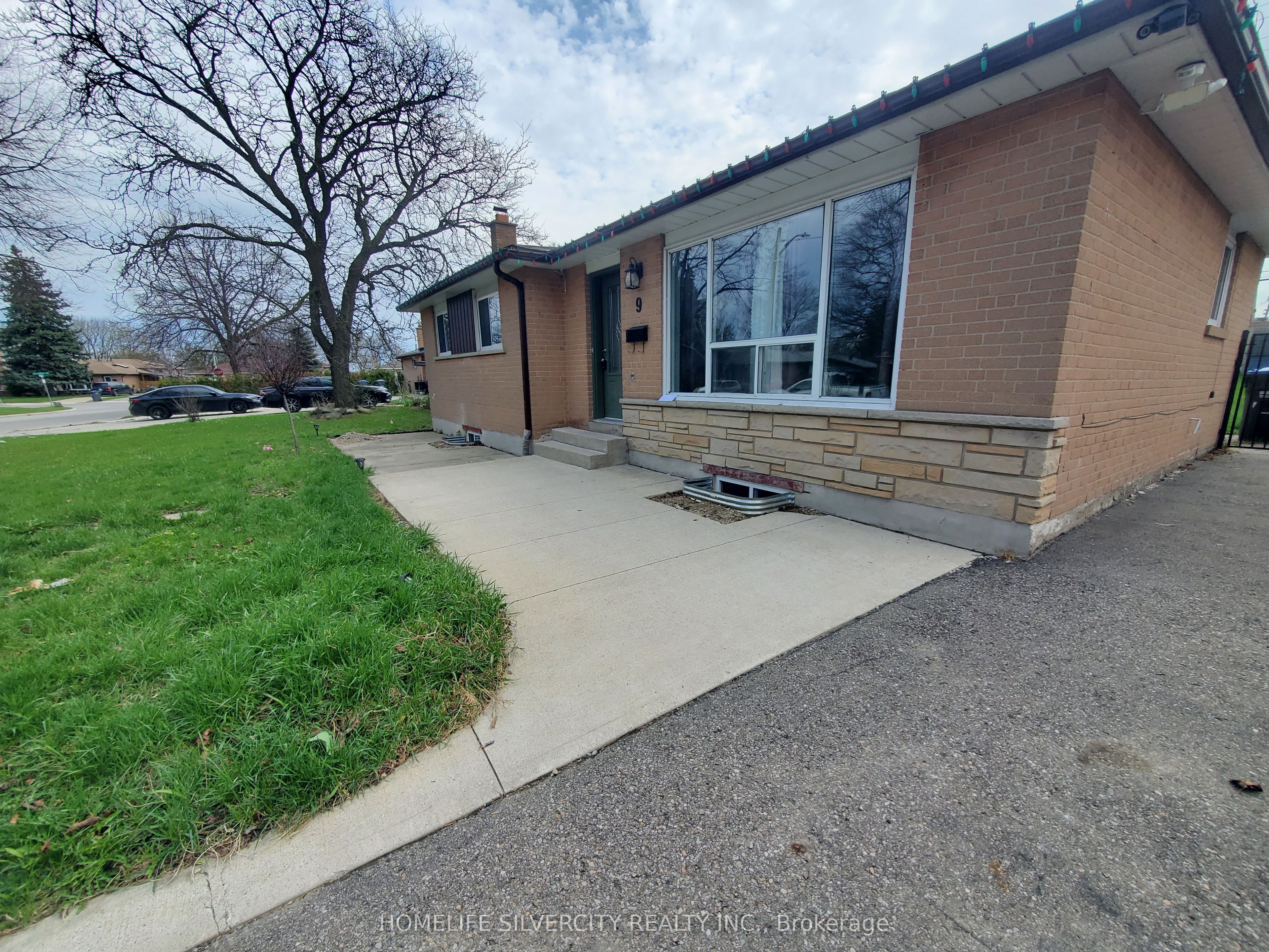 Additional image 3 of 9 Belmont Drive, Brampton, ON, L6T 2K4