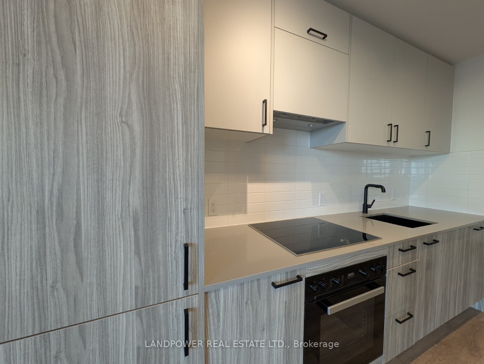 Additional image 2 of 1502-5 Quarrington Lane, Toronto, ON, M3C 0S5