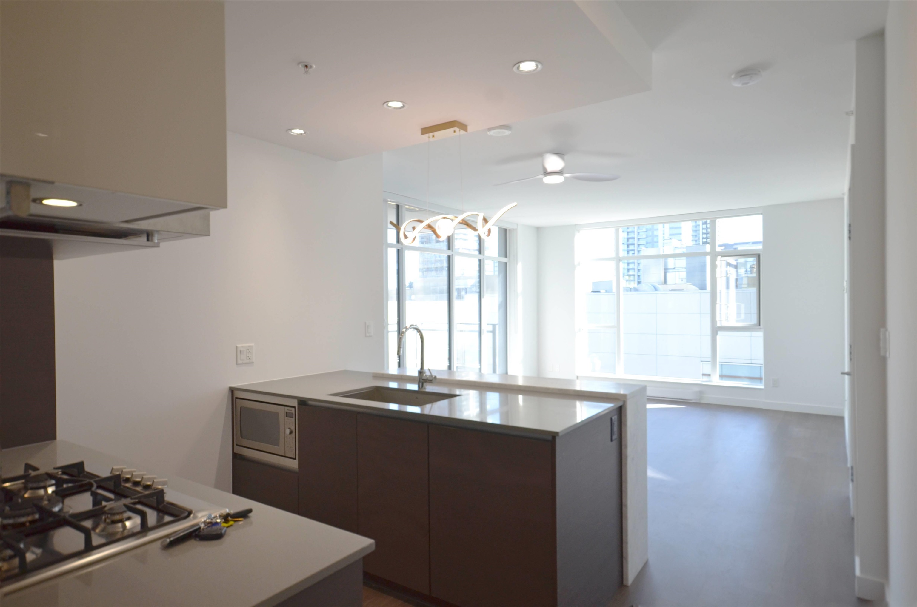 Additional image 4 of 502-6098 Station Street, Burnaby, BC, V5H 0H4