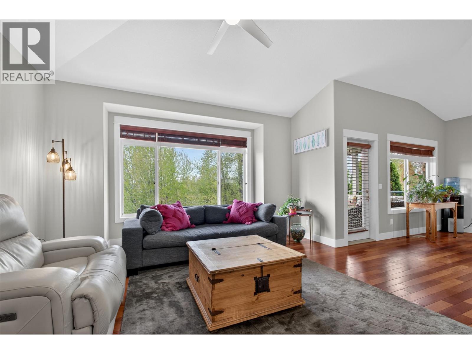 Additional image 3 of 539 South Crest Drive, Kelowna, BC, V1W4W8