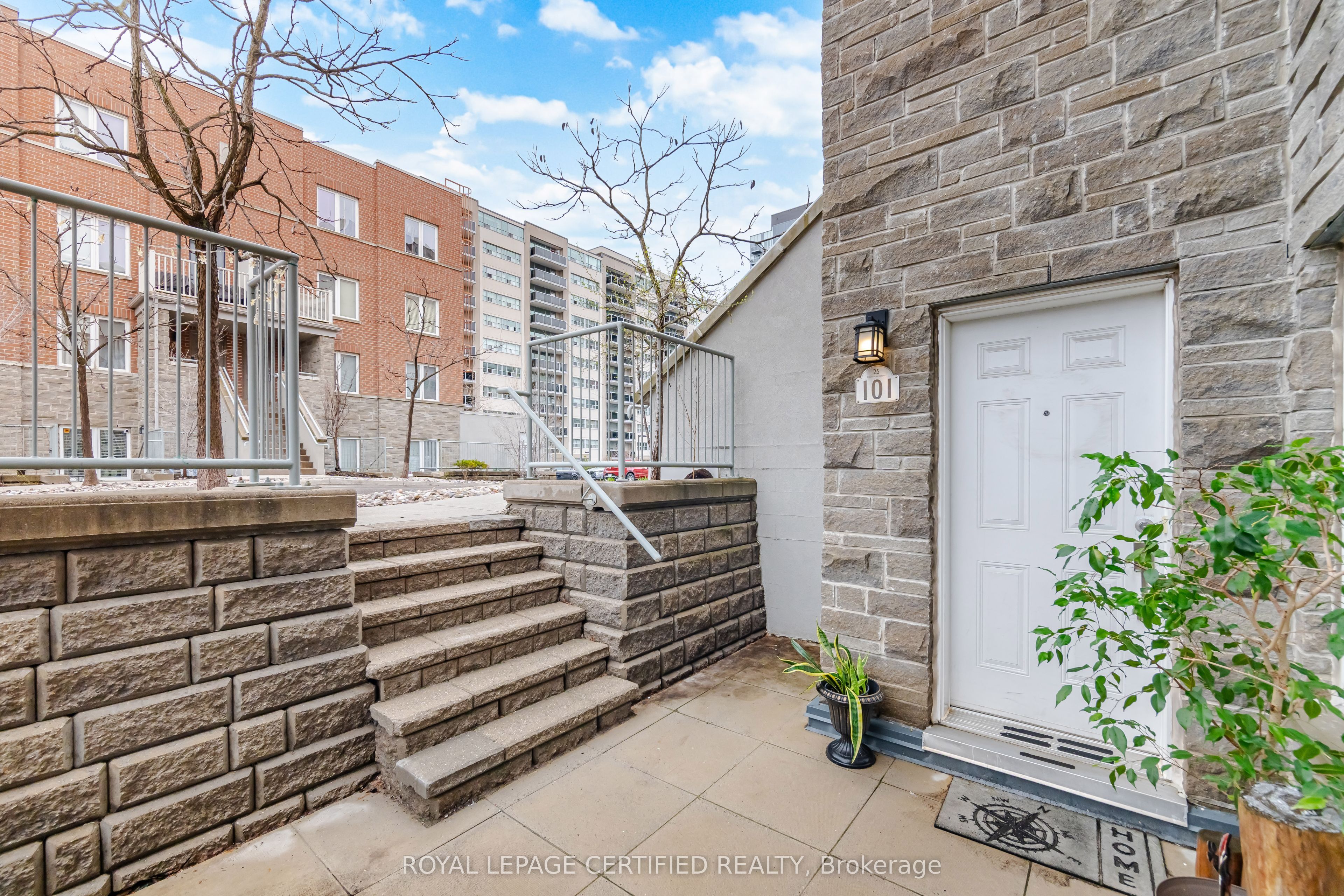 Additional image 4 of 101-25 Richgrove Drive, Toronto, ON, M9R 0A3