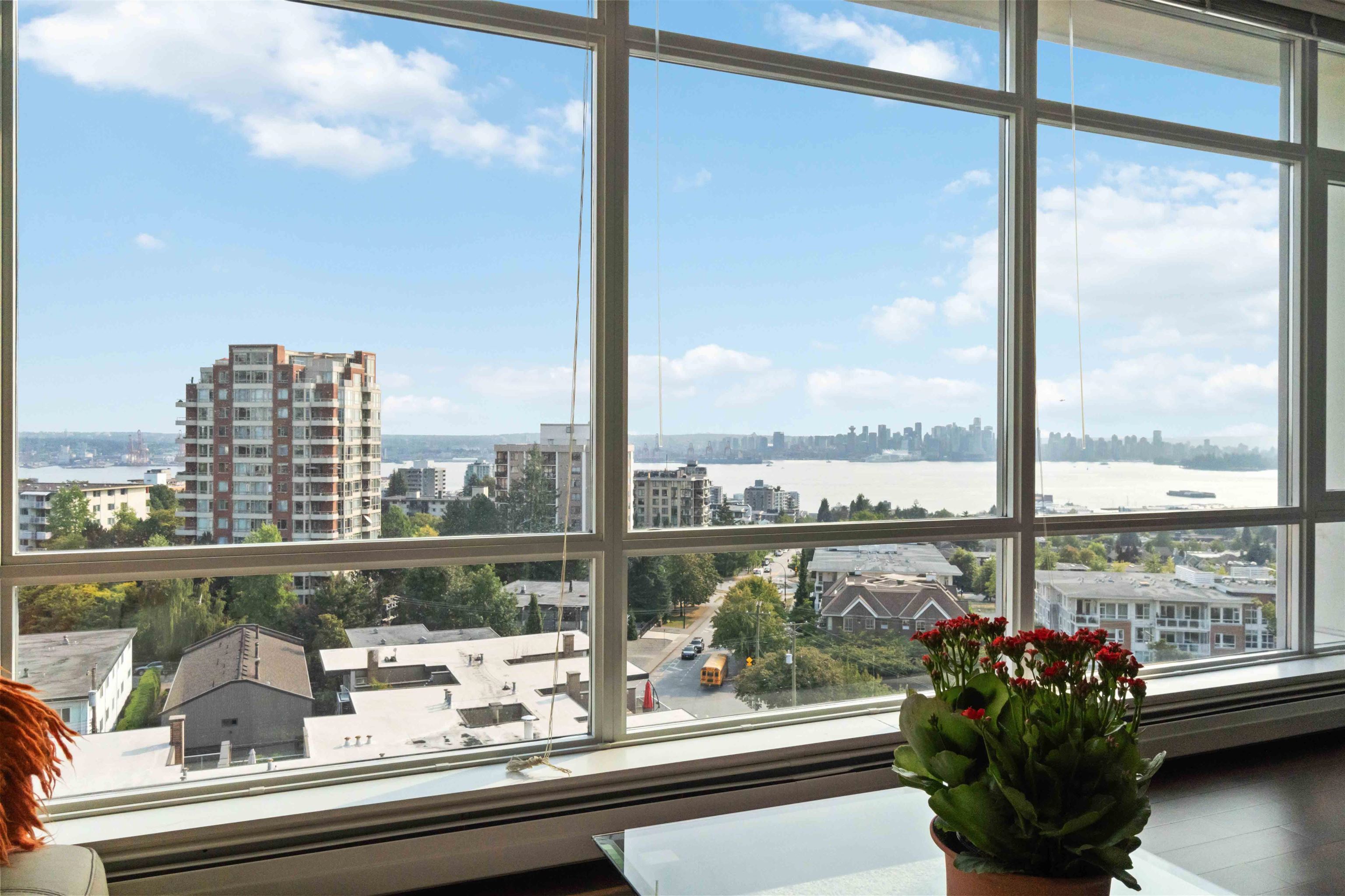 Additional image 2 of 901-1320 Chesterfield Avenue, North Vancouver, BC, V7M 0A6