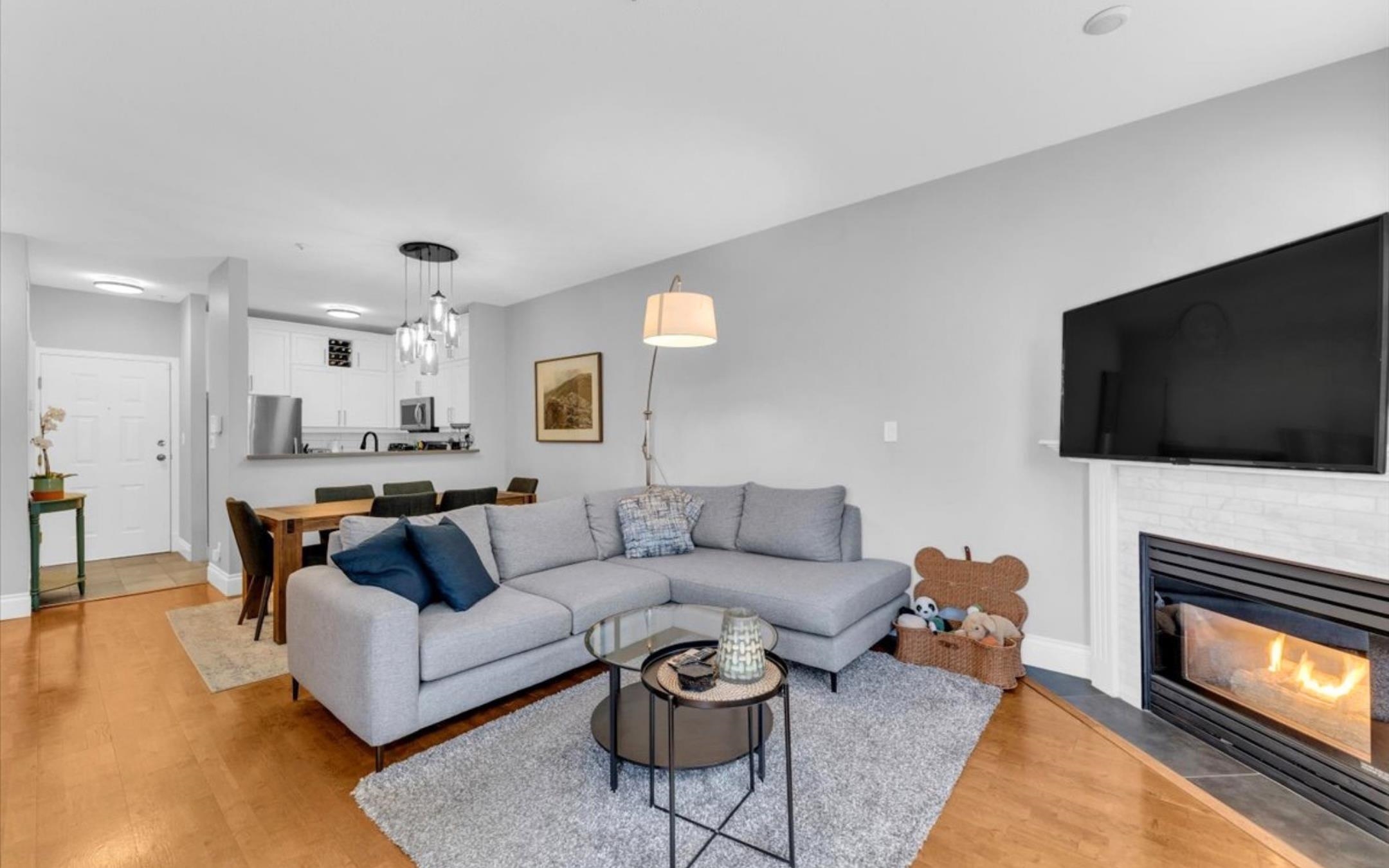 Additional image 3 of 303-2525 Quebec Street, Vancouver, BC, V5T 4R5