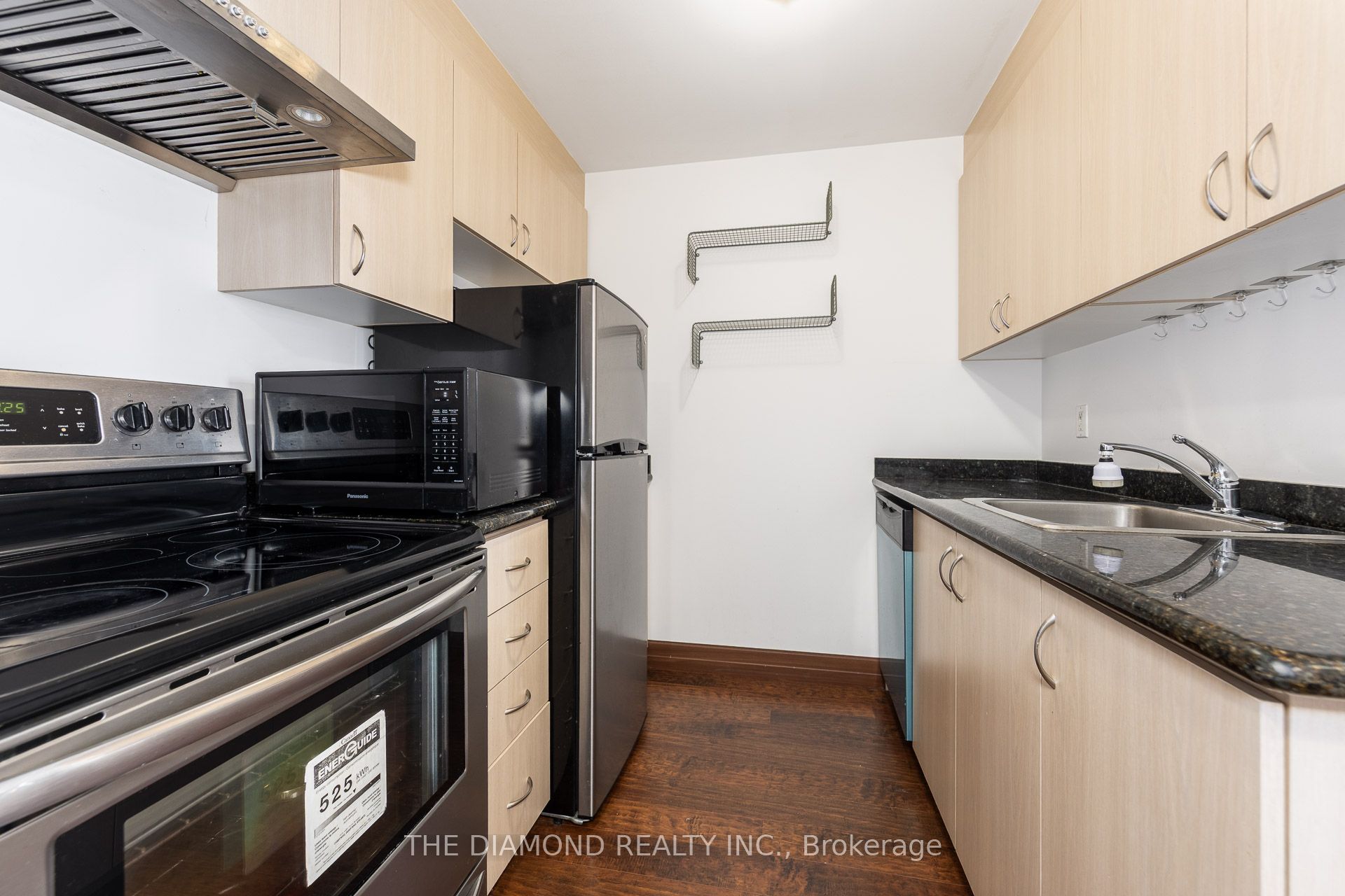 Additional image 5 of PH 5-15 Maplewood Avenue, Toronto, ON, M6C 4B4