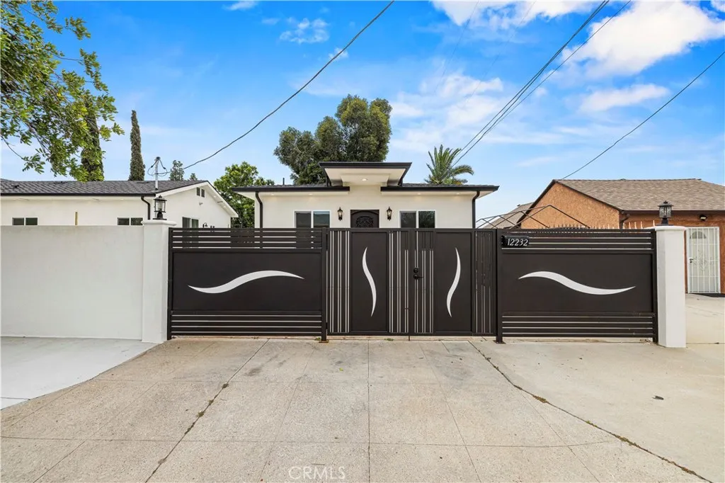 Additional image 31 of 8149 Saint Clair Ave, North Hollywood, CA 91605