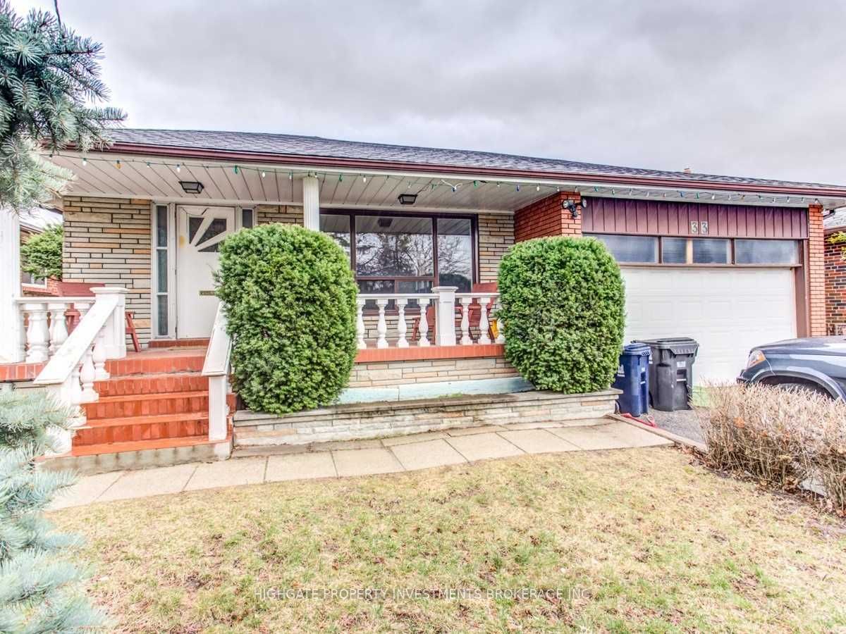 Upper-33 Paulvale Crescent, Toronto, ON, M3J 1K4