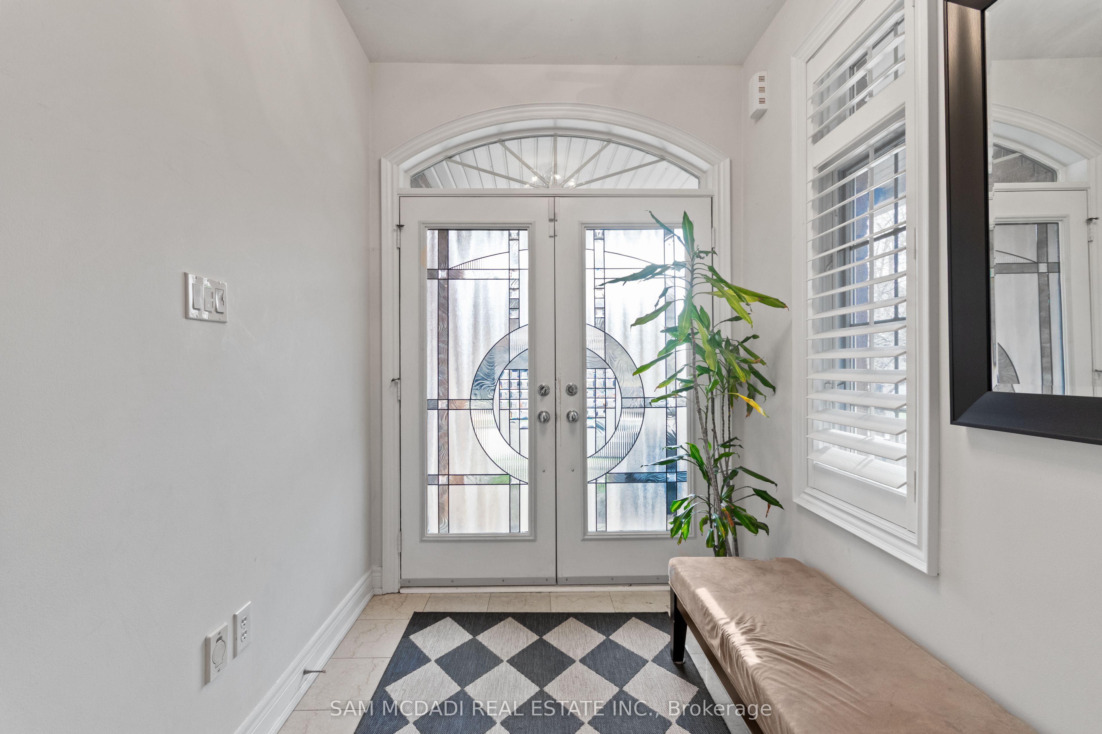 Additional image 3 of 5142 Ancient Stone Avenue, Mississauga, ON, L5M 8A9