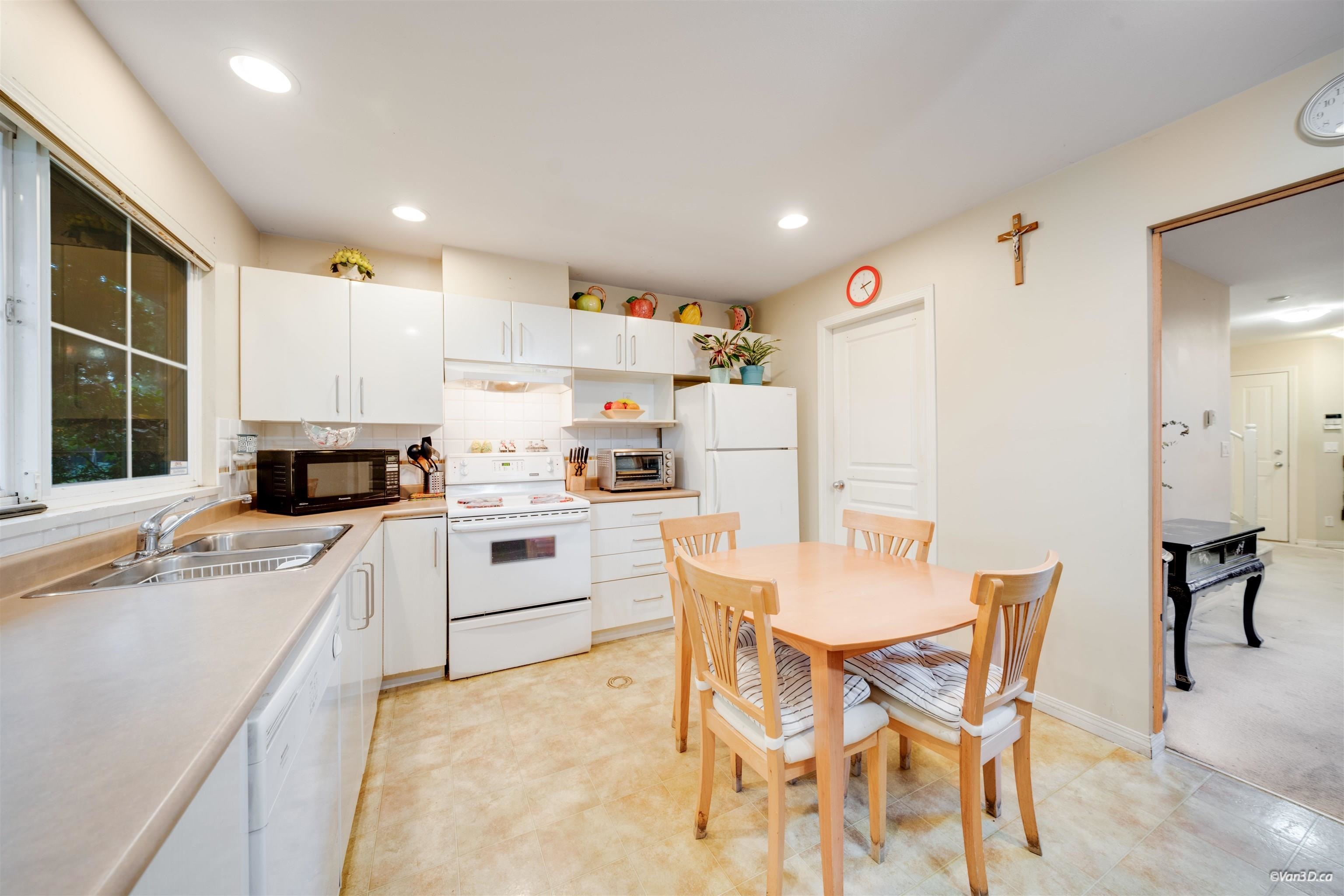 Additional image 5 of 30-8888 151 Street, Surrey, BC, V3R 0Z9