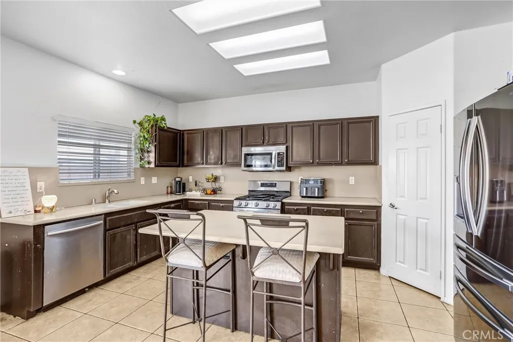 Additional image 13 of 13048 Evanston, Victorville, CA 92392