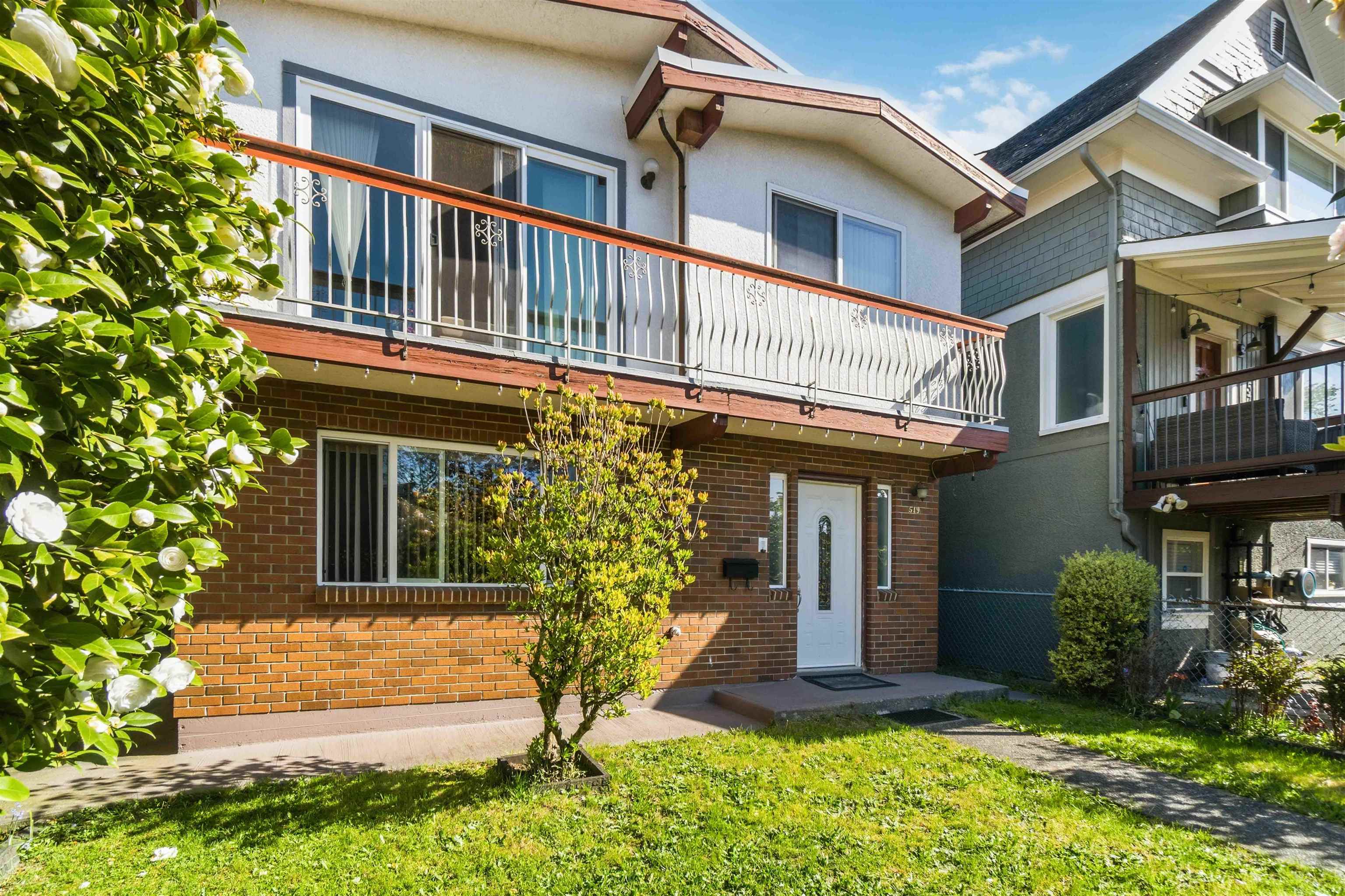 549 56th Avenue E, Vancouver, BC, V5X 1R6