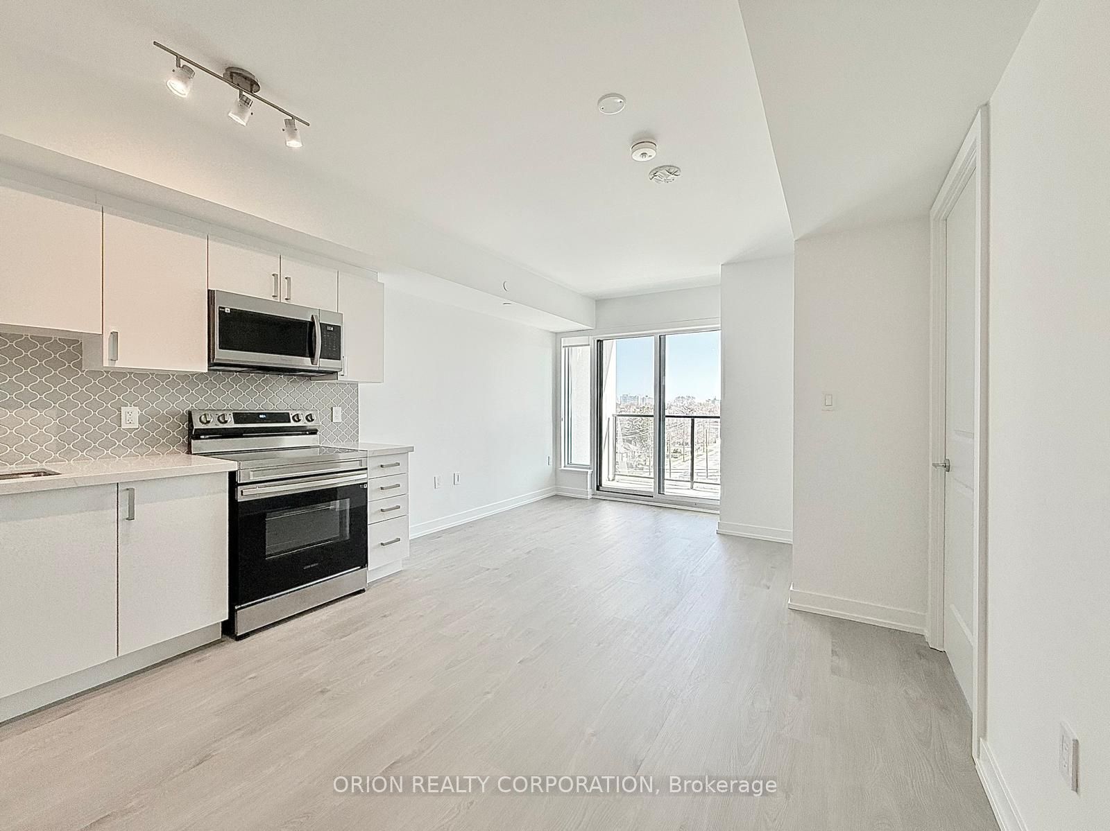617-556 Marlee Avenue, Toronto, ON, M6B 0B1