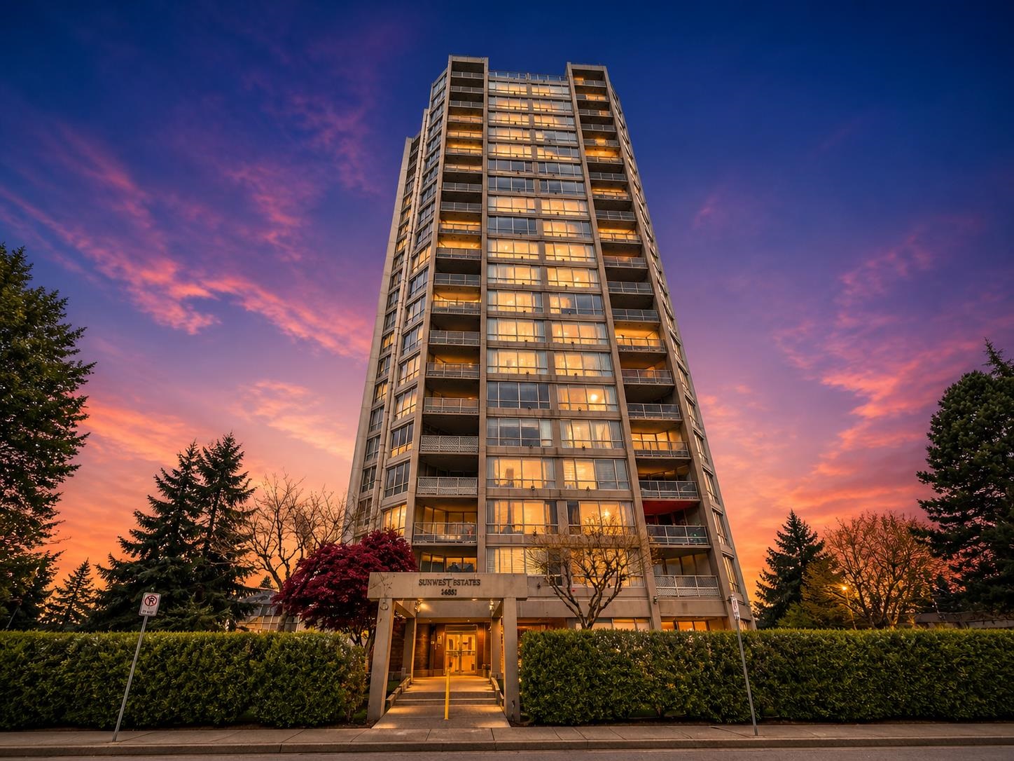 Additional image 2 of 1701-14881 103a Avenue, Surrey, BC, V3R 0M5