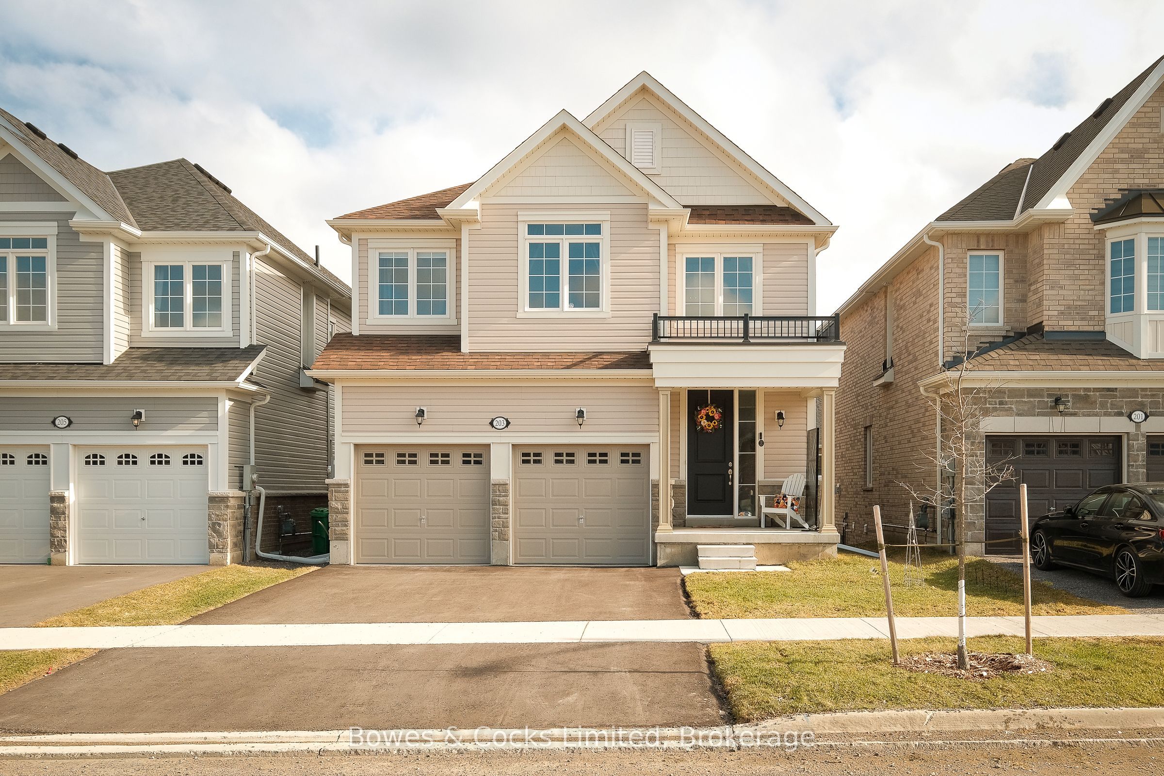 203 O'neil Street, Peterborough, ON, K9K 0H5