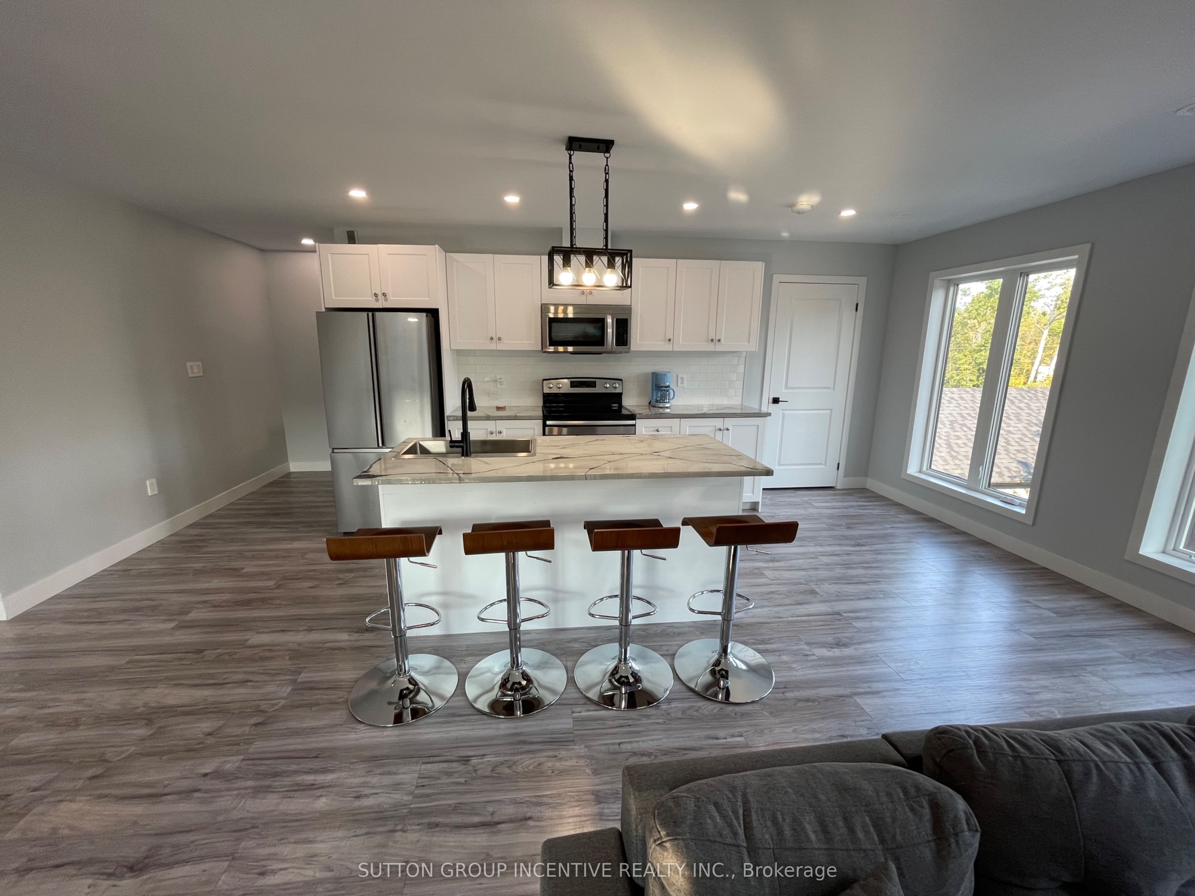 Additional image 4 of 52 Marilyn Avenue S, Wasaga Beach, ON, L9Z 2Y1
