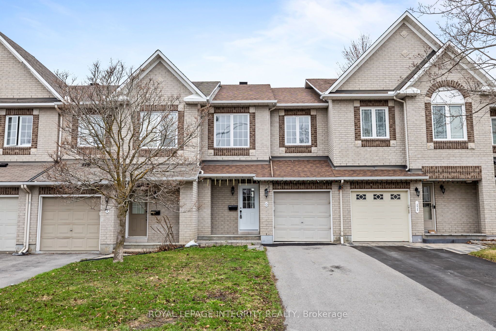 9 Flowertree Crescent, Ottawa, ON, K2M 2R6