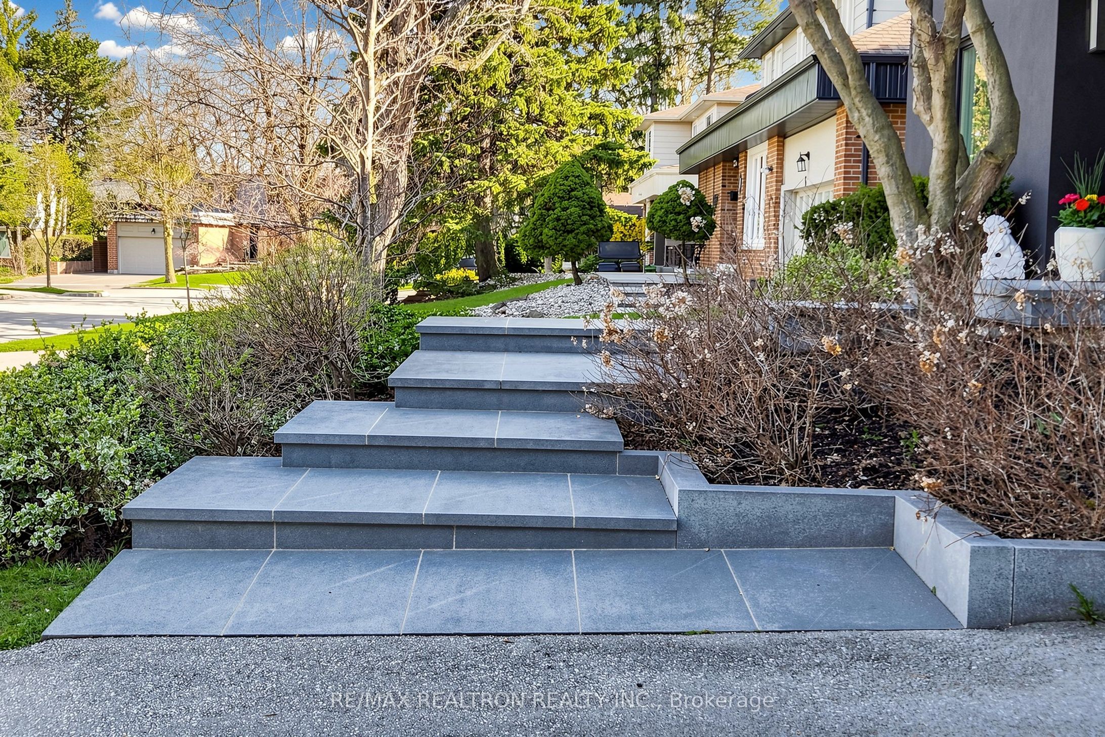 Additional image 3 of 4 Kimloch Crescent, Toronto, ON, M3B 2J6