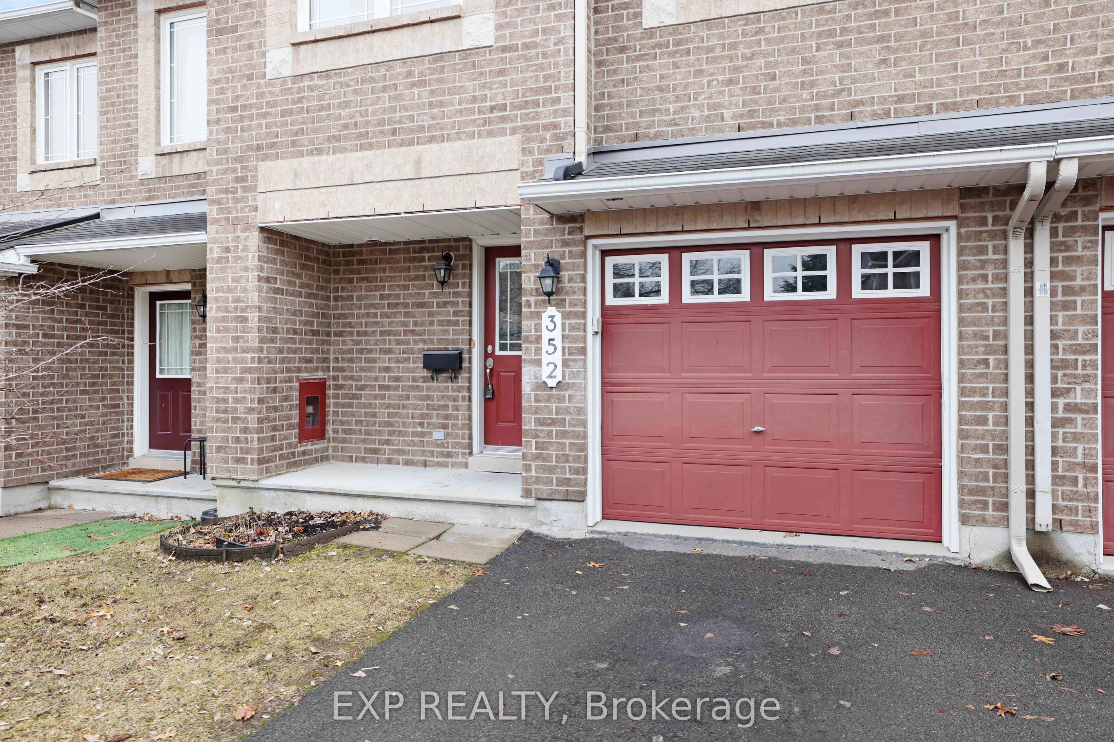 Additional image 3 of 352 Forestbrook Street, Ottawa, ON, K2K 0B8