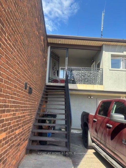 2-226 Kenilworth Avenue N, Hamilton, ON, L8H 4S2