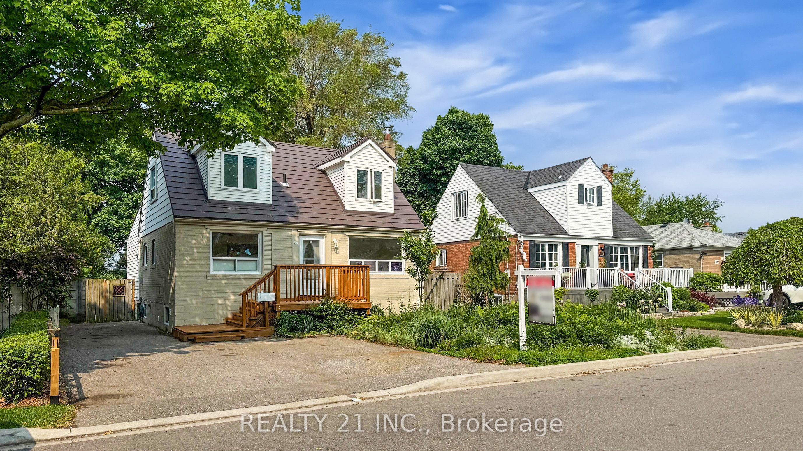 98 Natal Avenue, Toronto, ON, M1N 3V6