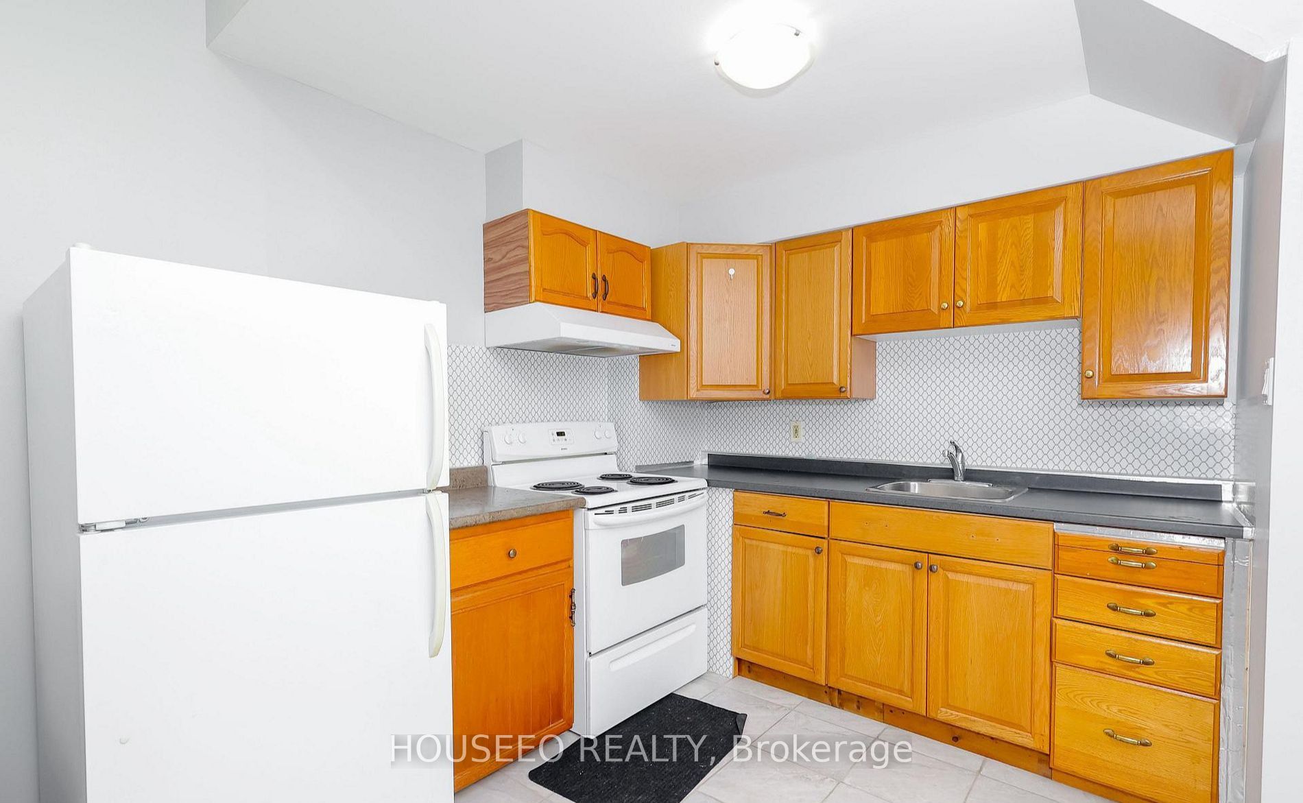 Additional image 3 of 6294 Ash Street, Niagara Falls, ON, L2G 2H5