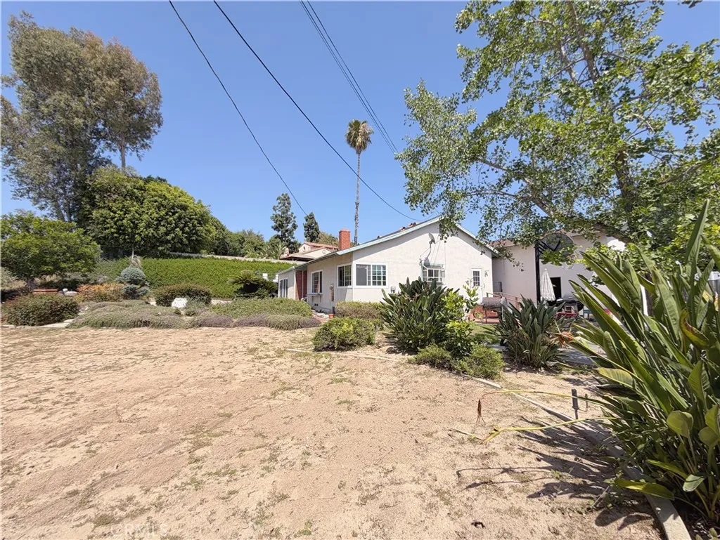 1231 Meadowland Dr, La Habra Heights, CA 90631