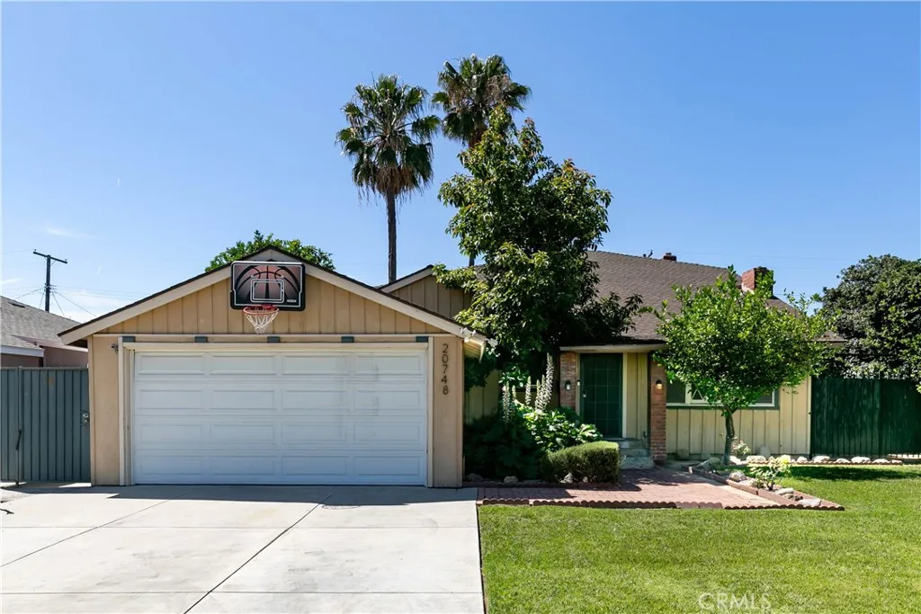 Additional image 3 of 20748 Vose St, Winnetka, CA 91306