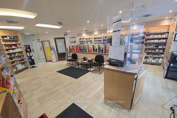 Additional image 3 of 10171 Yonge Street, Richmond Hill, ON, L4C 1T5