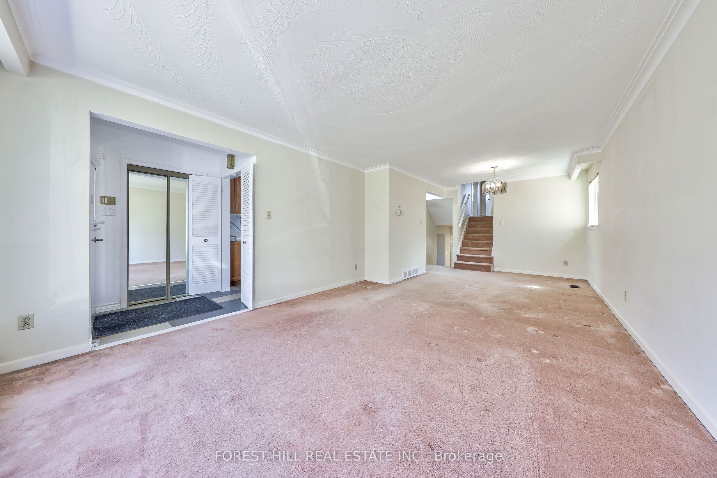 Additional image 3 of 63 Hopperton Drive, Toronto, ON, M2L 2S7