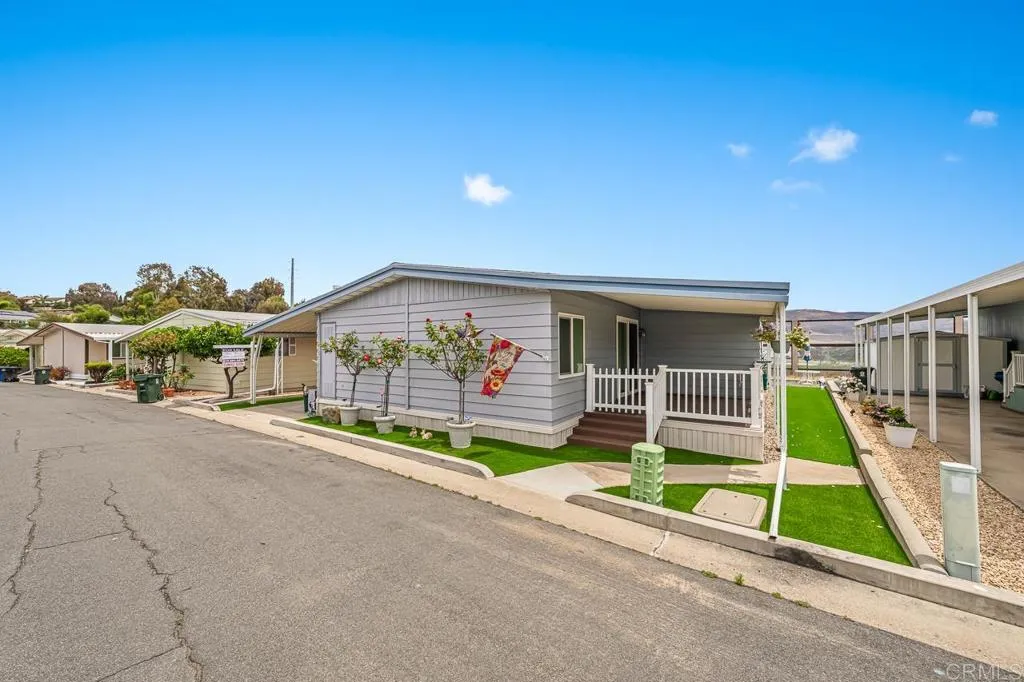 Additional image 42 of 275 S Worthington Street Unit 5, Spring Valley, CA 91977
