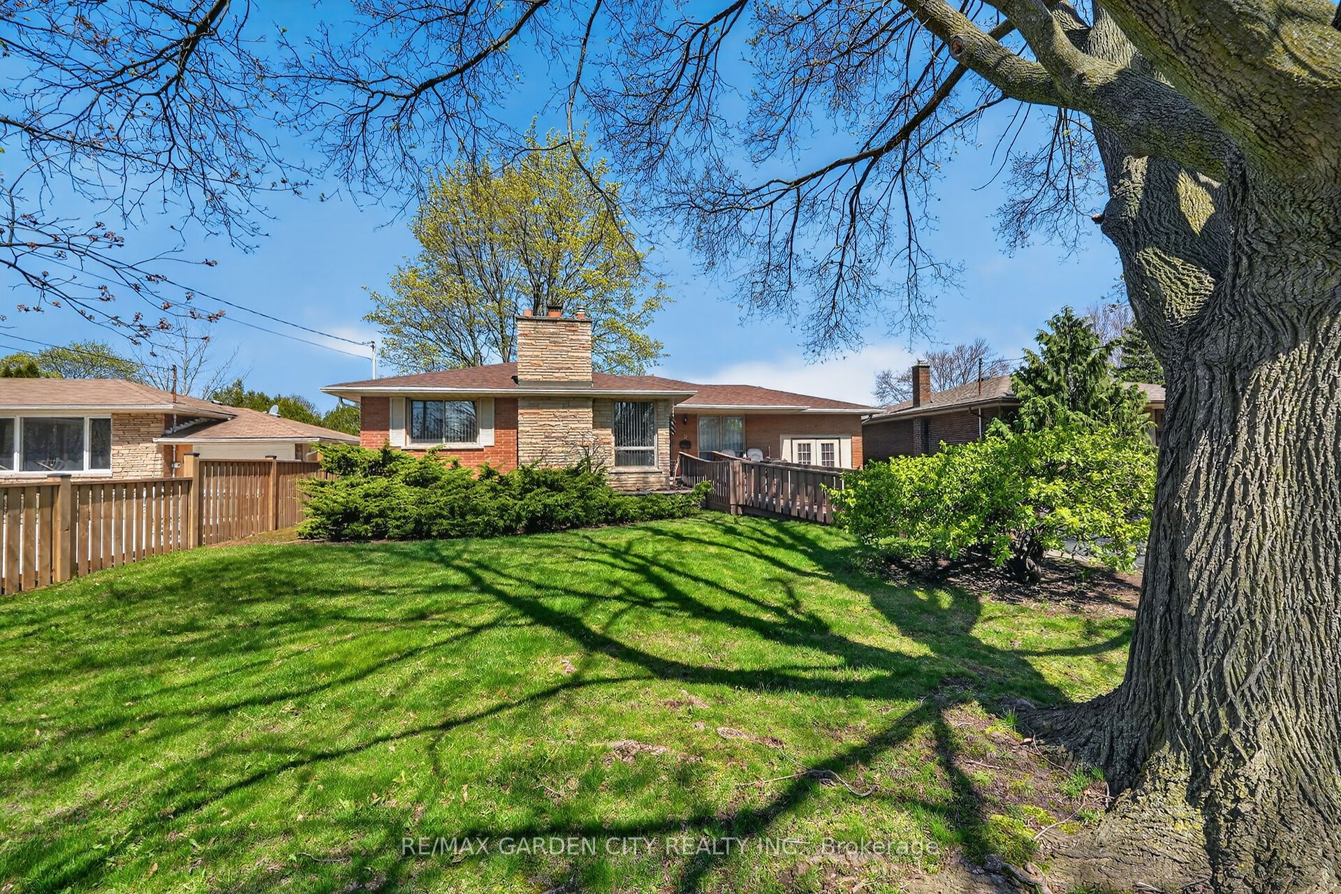 Additional image 2 of 5 Lockview Crescent, St. Catharines, ON, L2M 2T2