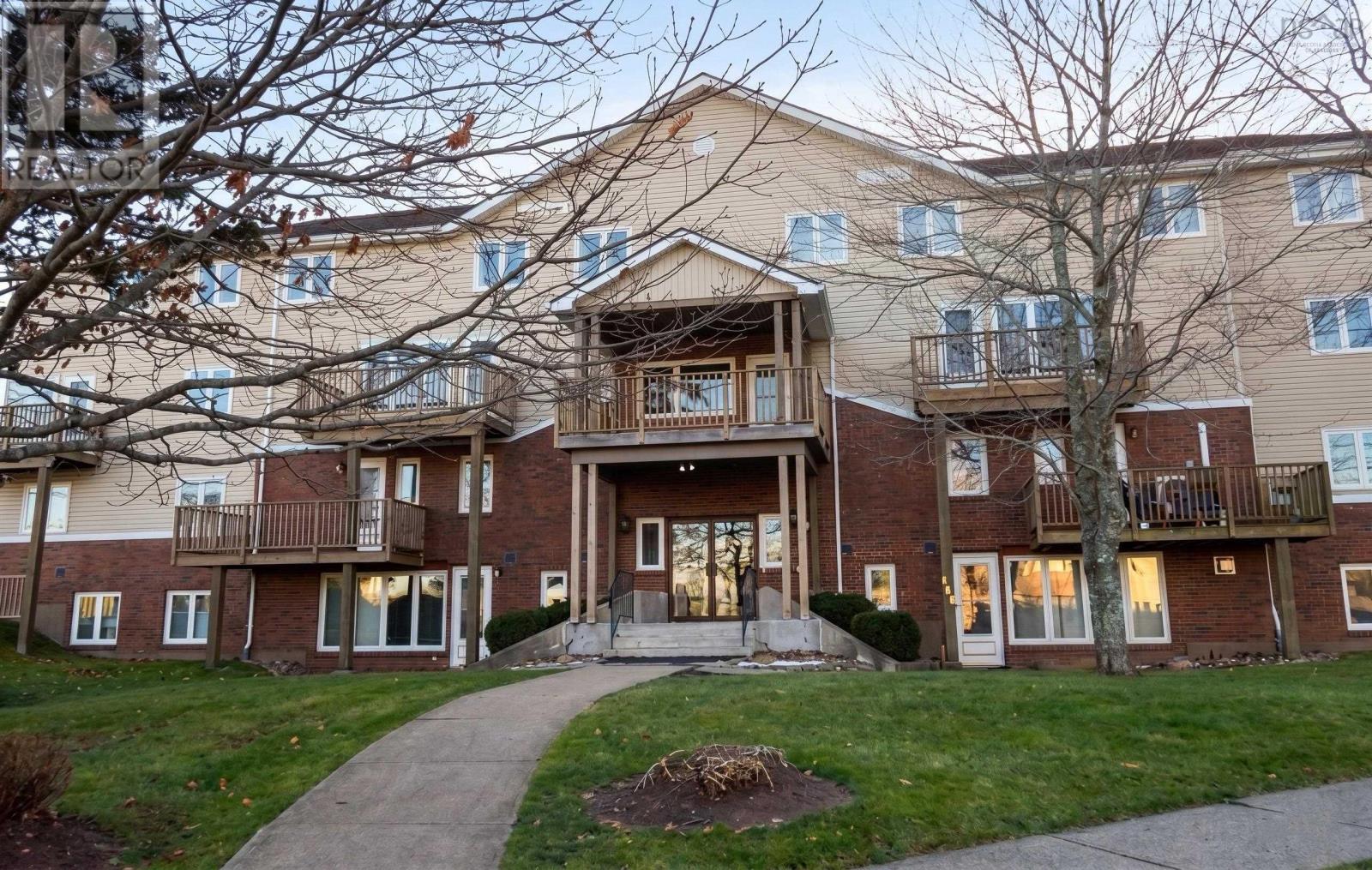 206-158 Farnham Gate Road, Halifax, NS, B3M3V8
