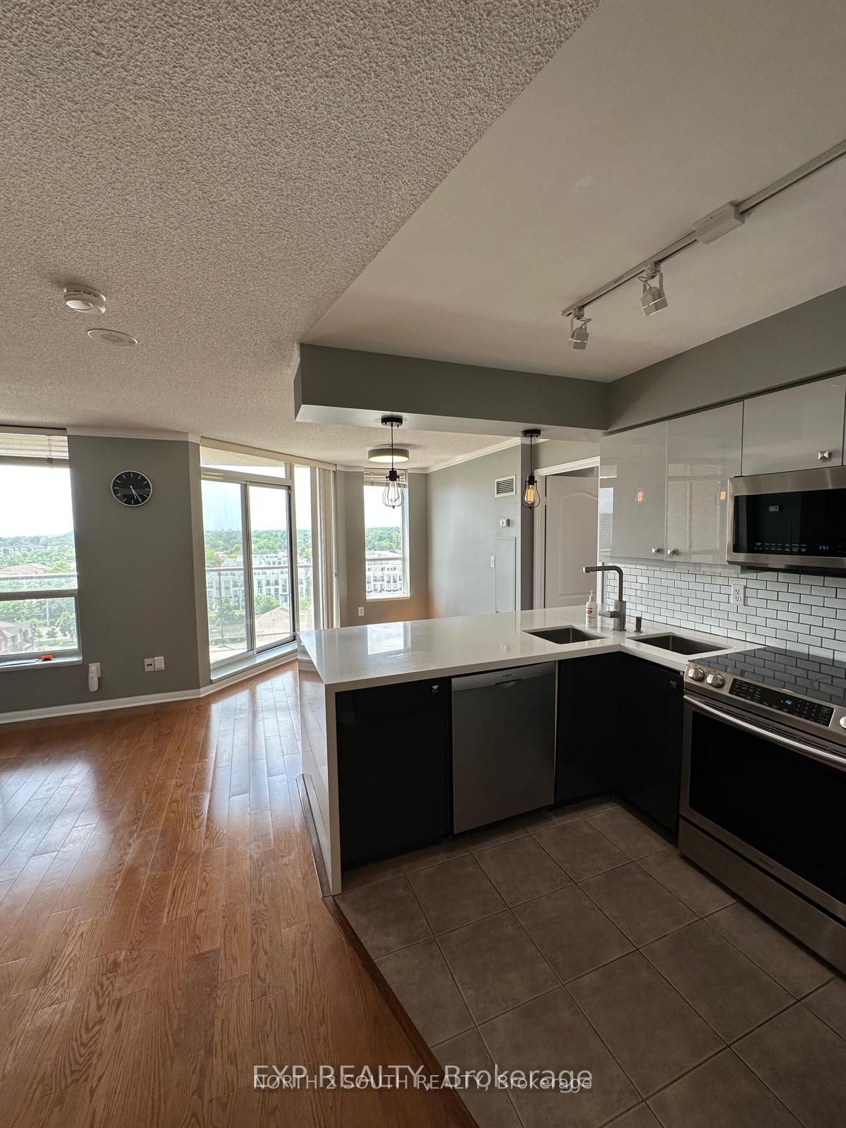 Additional image 2 of 1002-1150 Parkwest Place, Mississauga, ON, L5E 3K4