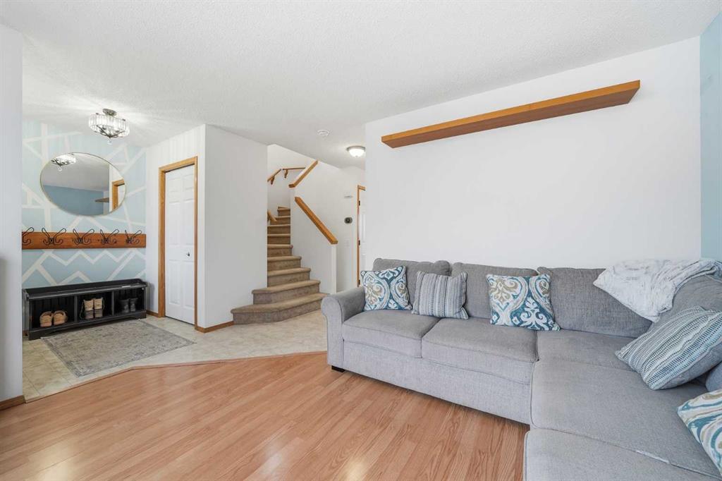 Additional image 6 of 68 Bridleridge Gardens SW, Calgary, AB, T2Y 4C9
