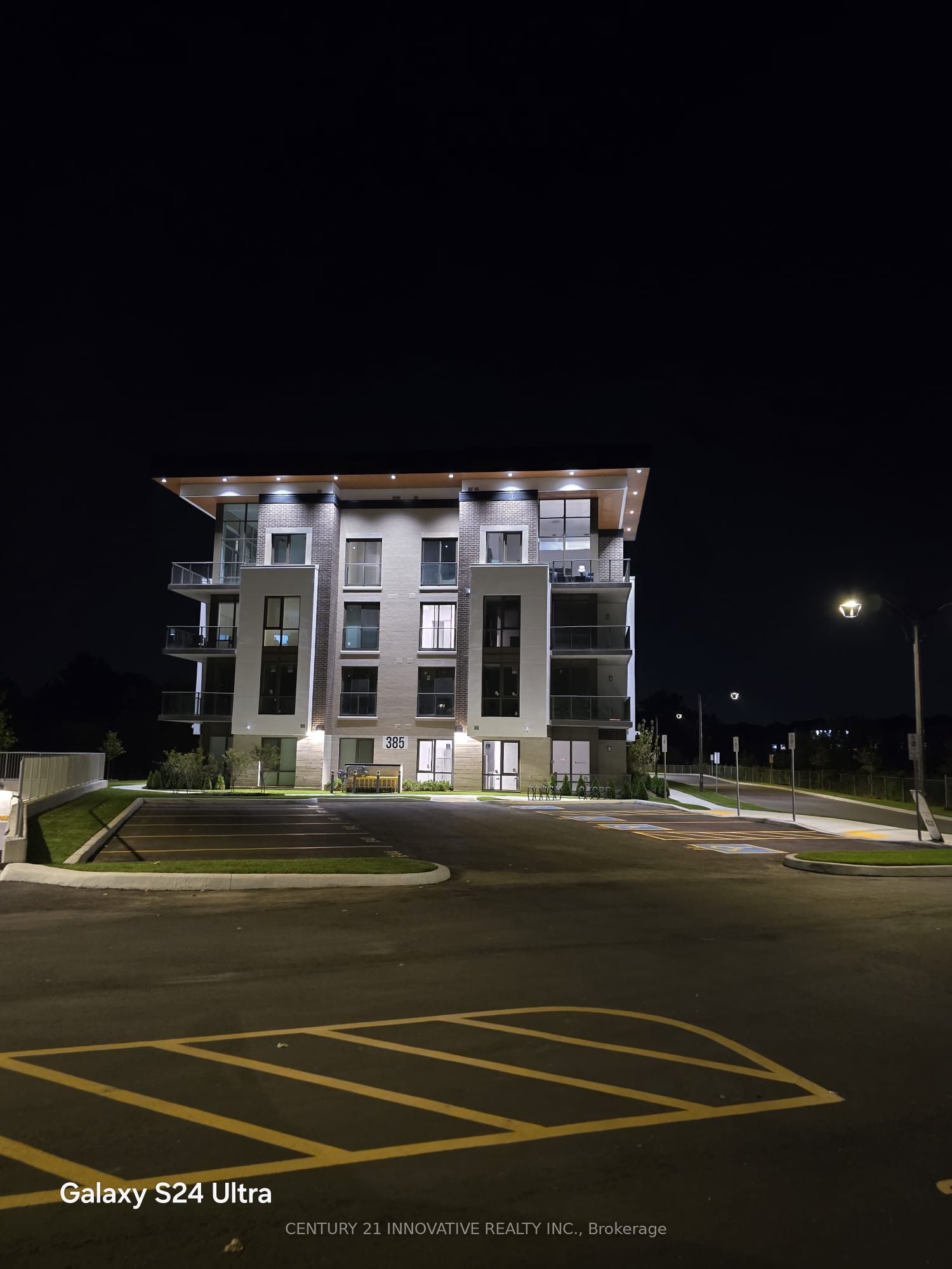 412-385 Arctic Red Drive, Oshawa, ON, L1L 0W9 photo 3