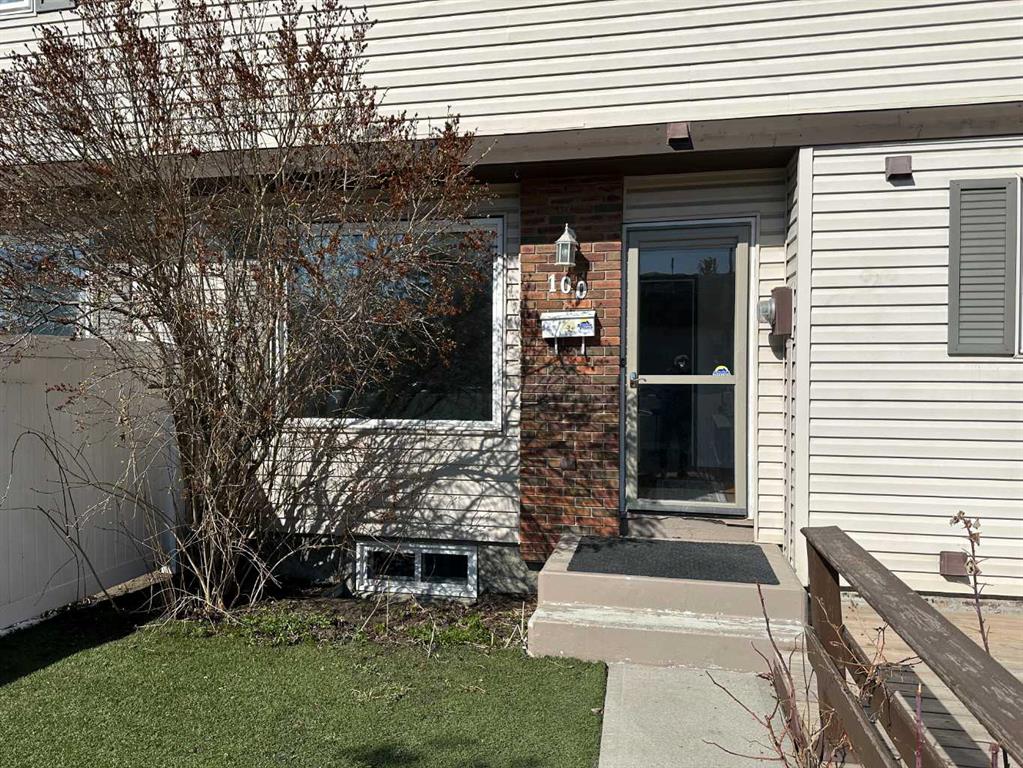 100-740 Bracewood Drive SW, Calgary, AB, T2W3N3