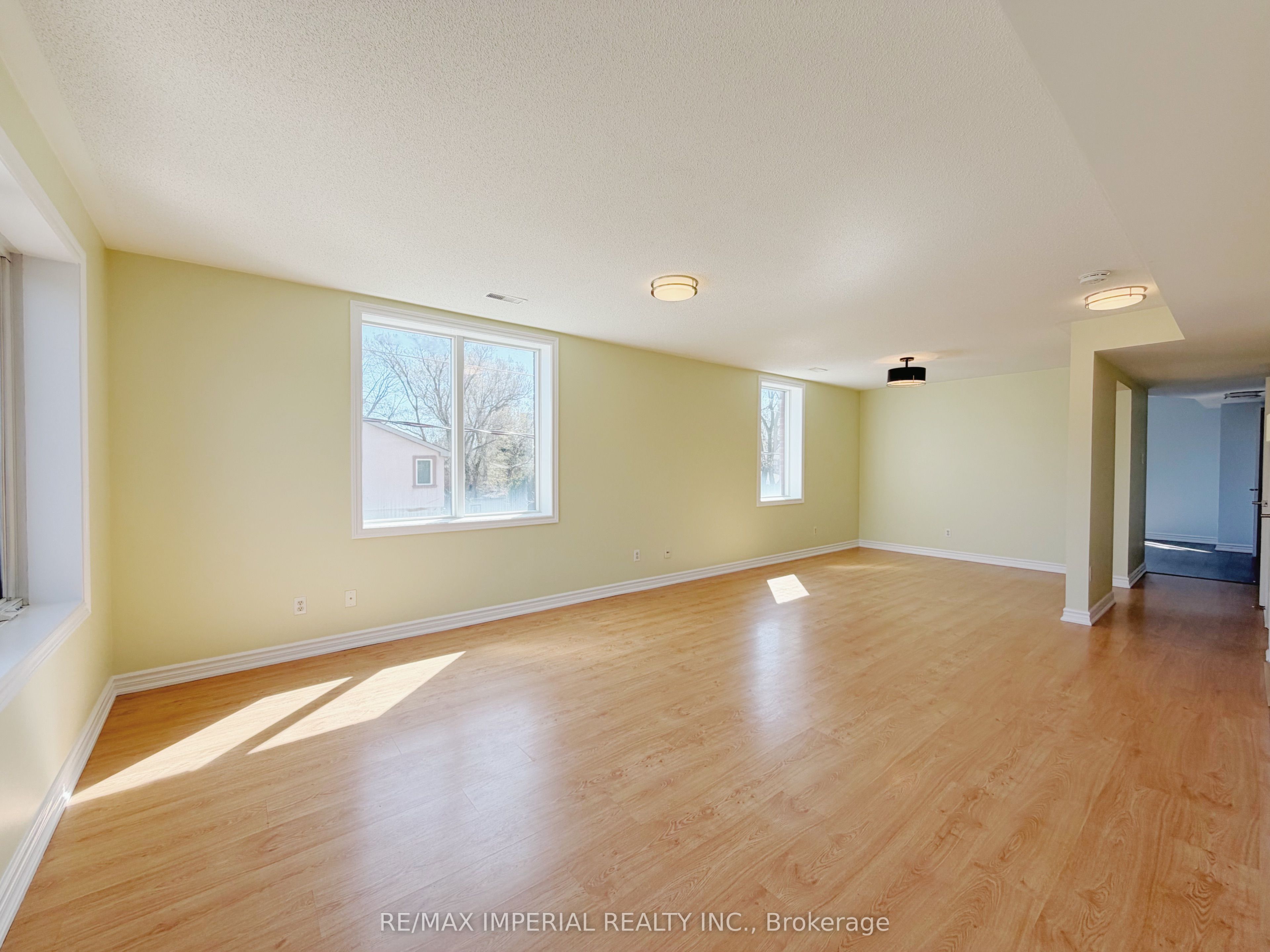 Additional image 3 of 621A The Queensway N/a, Toronto, ON, M8Y 1K4