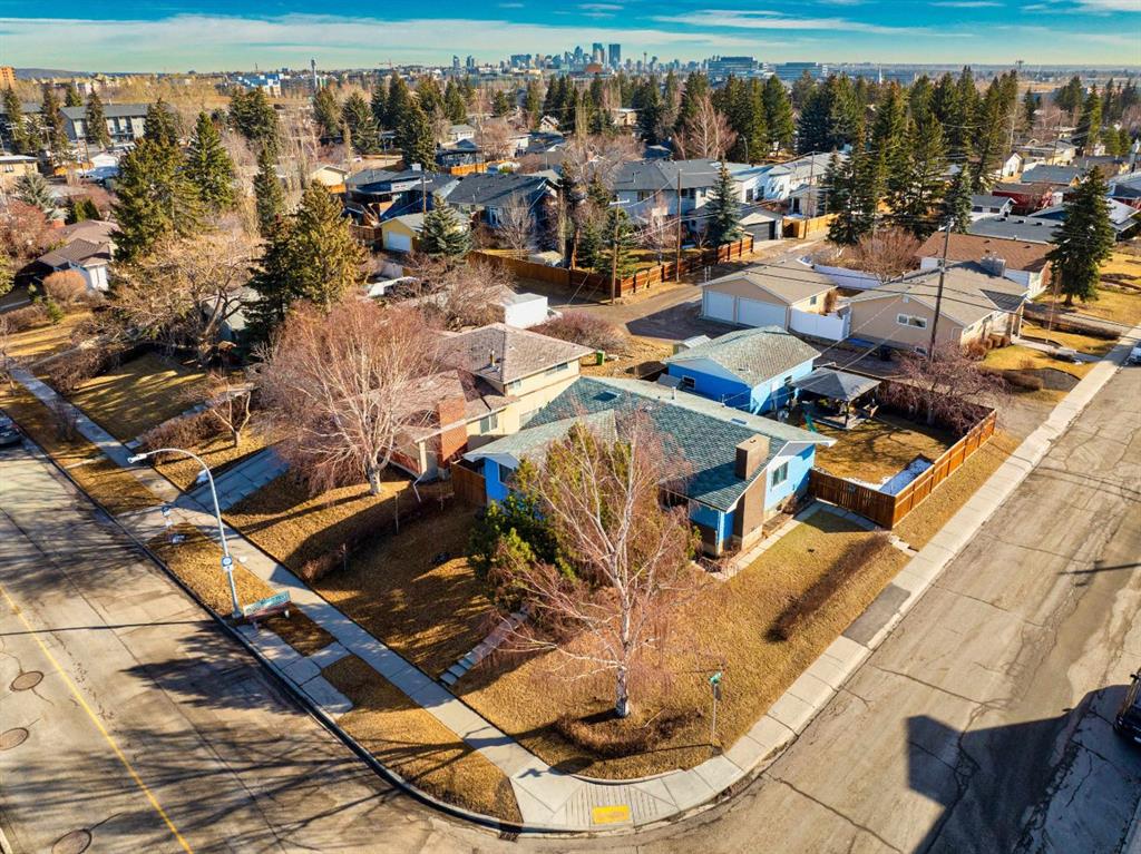 Additional image 3 of 5424 37 Street SW, Calgary, AB, T3E 5M5