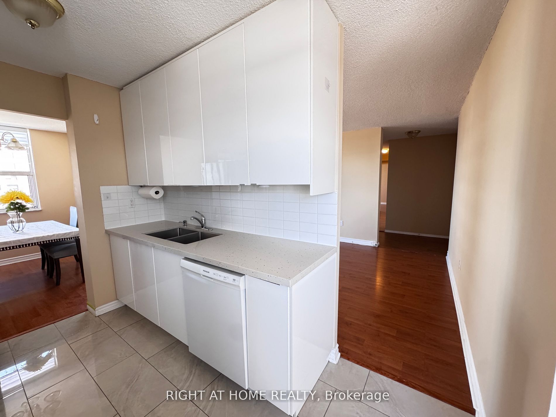 Additional image 2 of 2104-205 Hilda Avenue, Toronto, ON, M2M 4B1