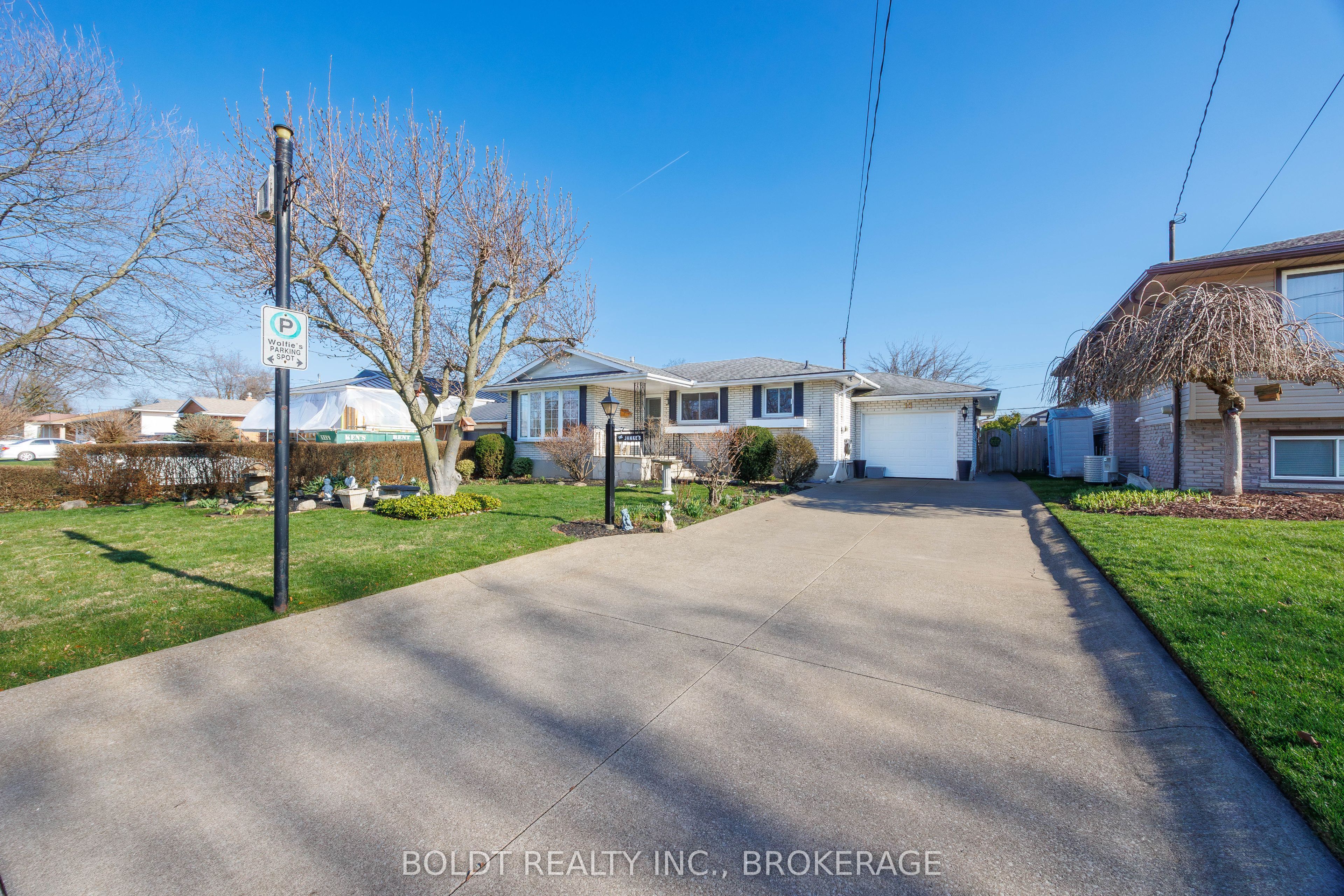 Additional image 3 of 15 Nottingham Court, St. Catharines, ON, L2M 1L6
