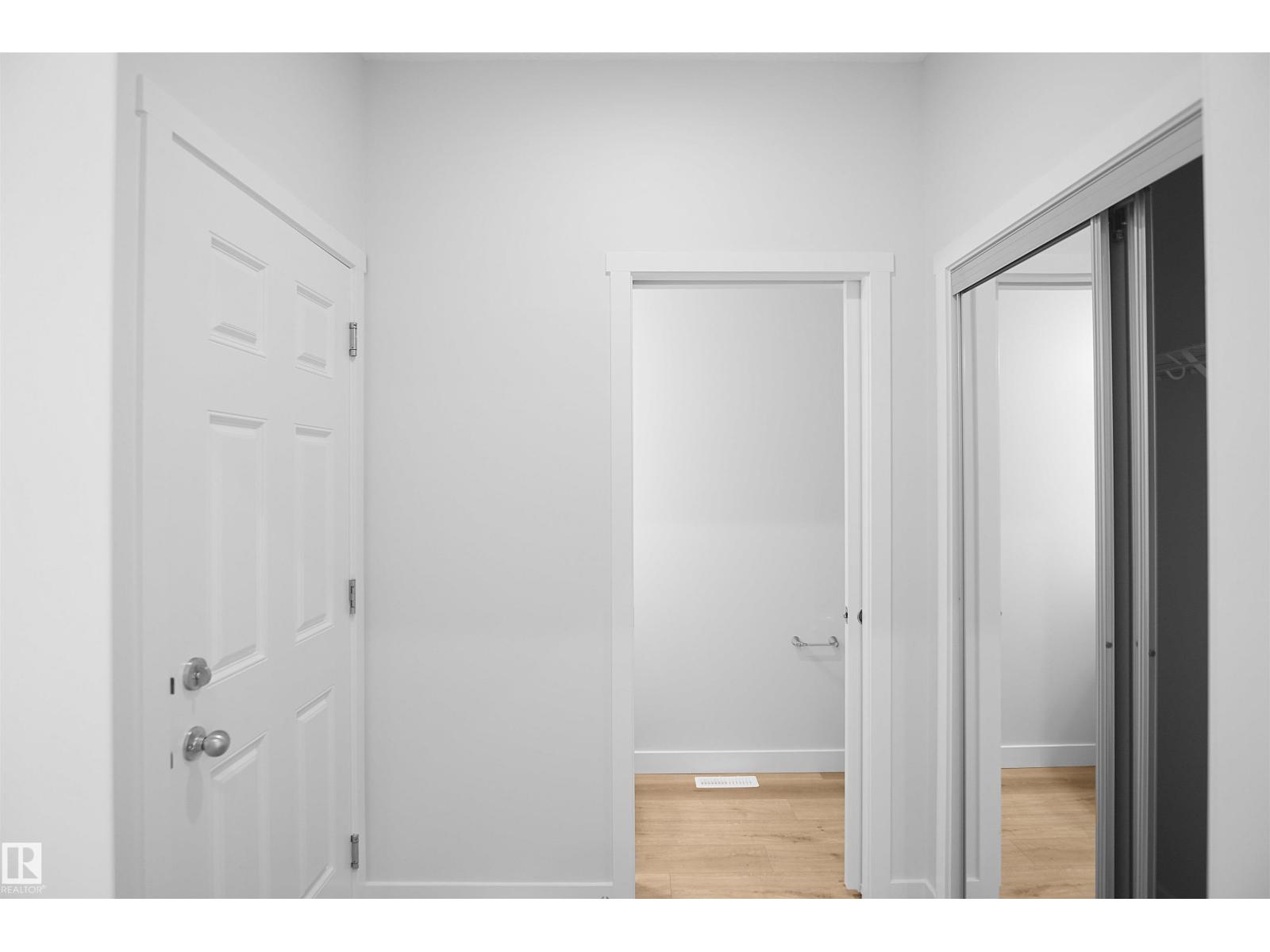 Additional image 4 of 1928 210 Street NW, Edmonton, AB, T6M1P7