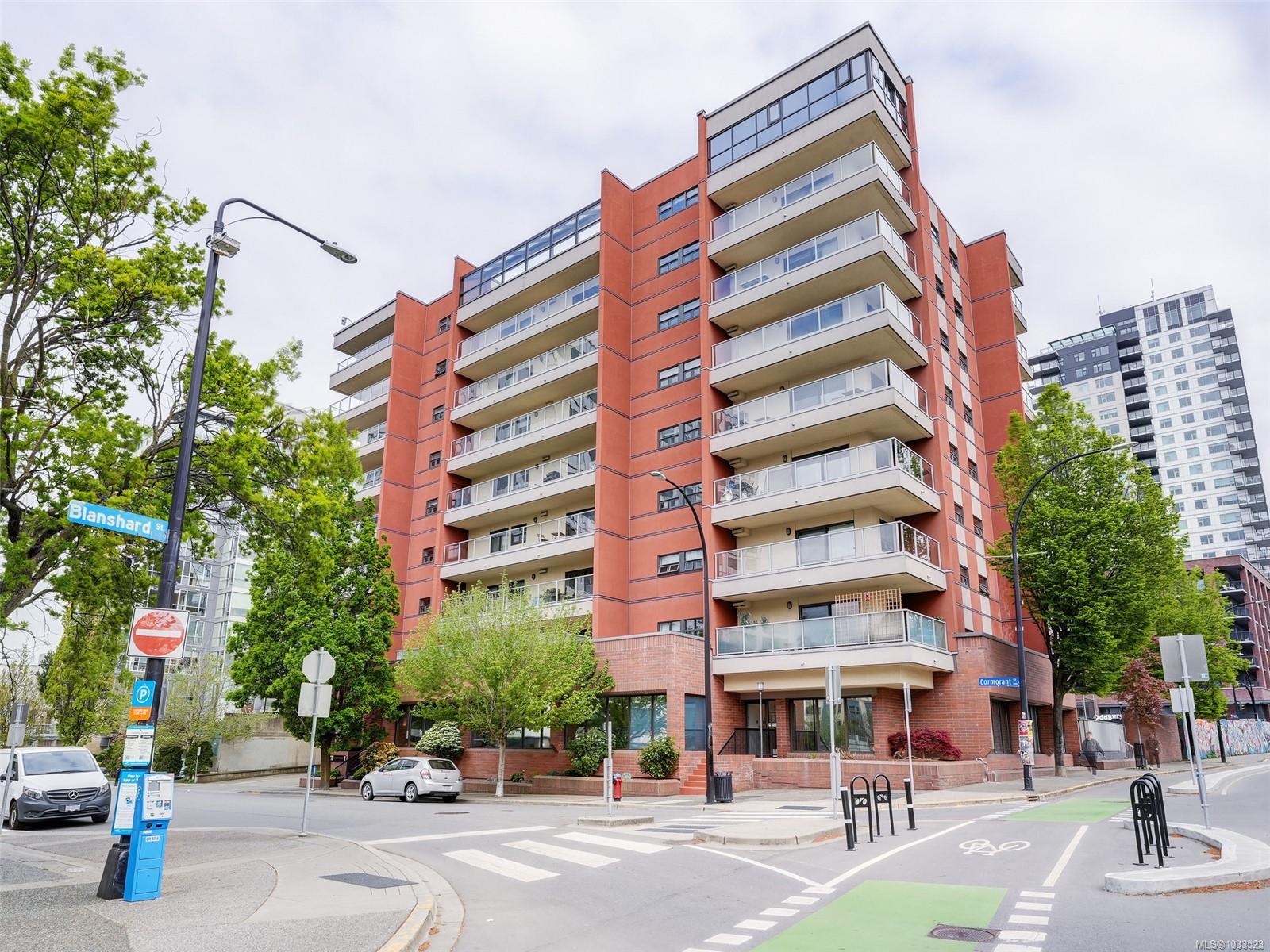803-770 Cormorant Street, Victoria, BC, V8W 3J3