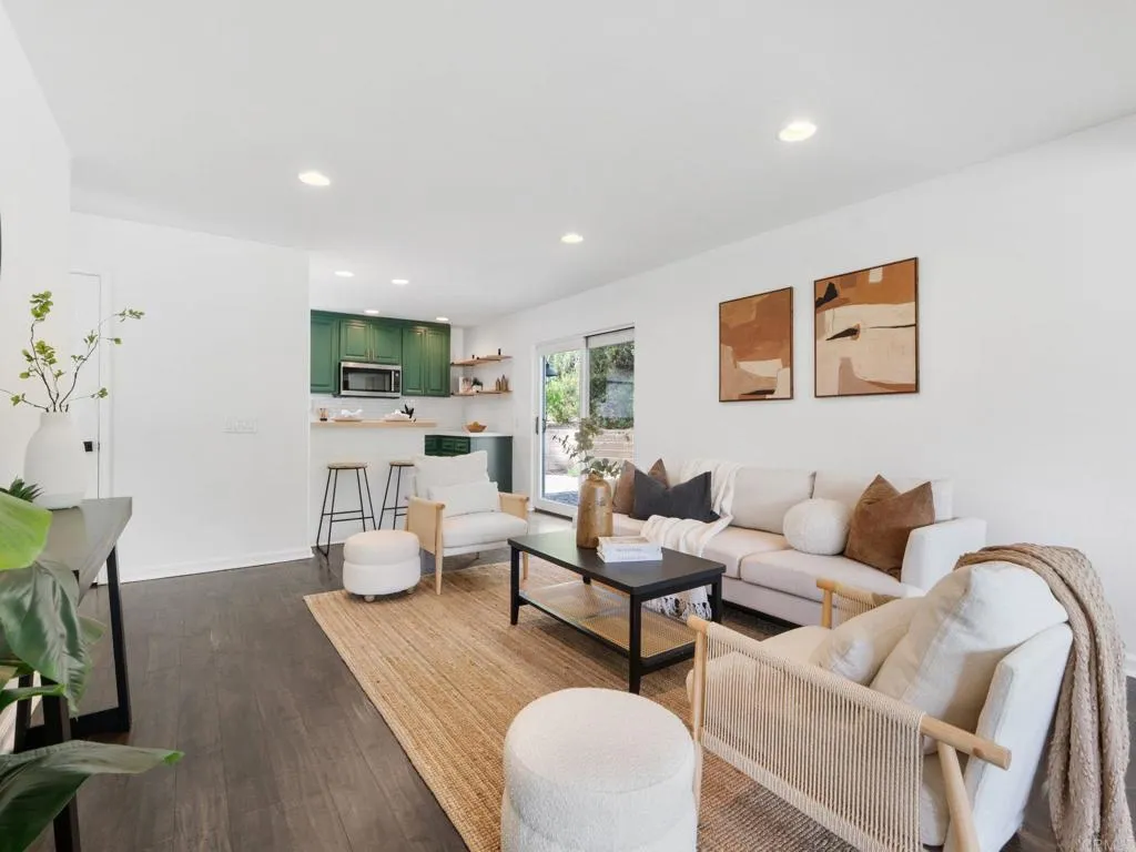Additional image 11 of 946 Osborne Street, Vista, CA 92084