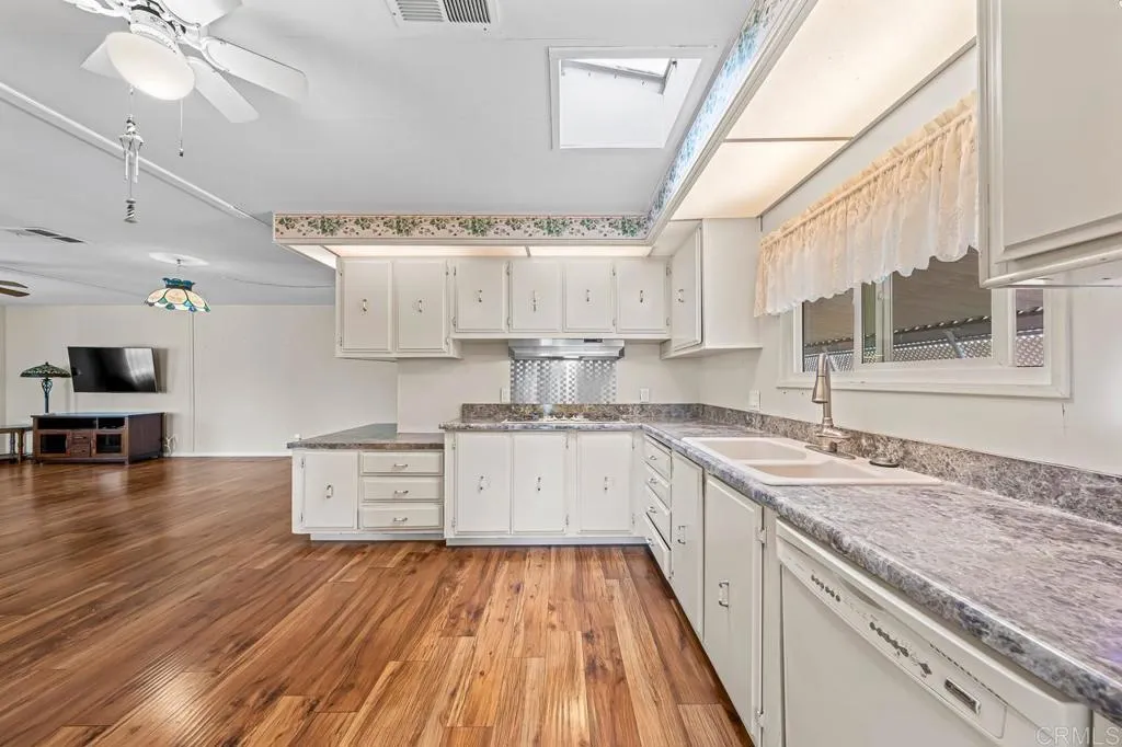 Additional image 8 of 275 S Worthington Street Unit 5, Spring Valley, CA 91977