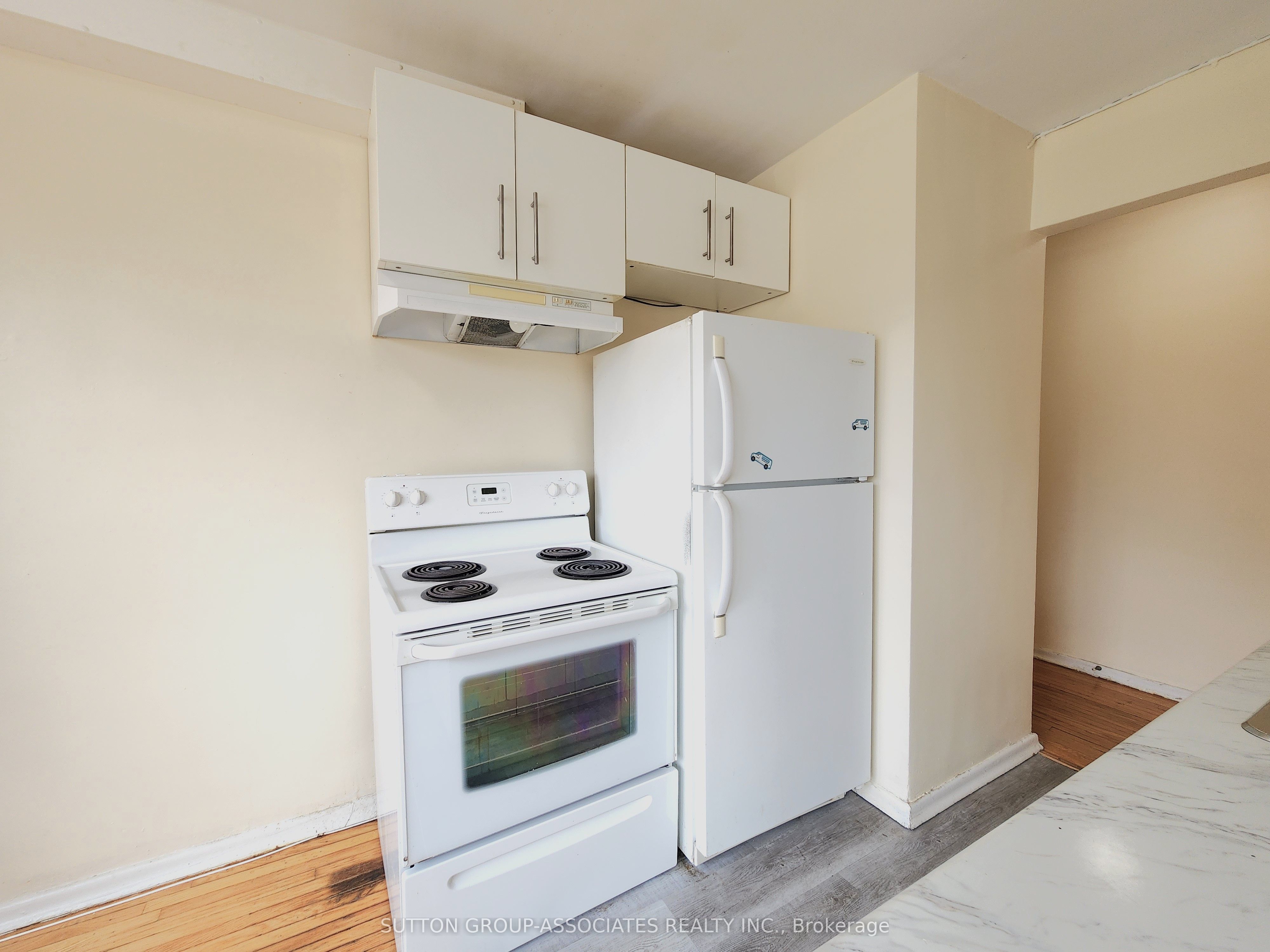 Additional image 6 of 301-3 Greenbrook Drive, Toronto, ON, M6M 2J8