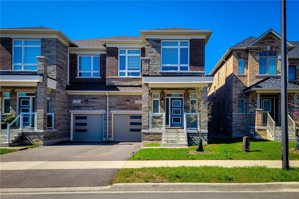 11 Holcomb Terrace, Hamilton, ON, L8B 1Z1
