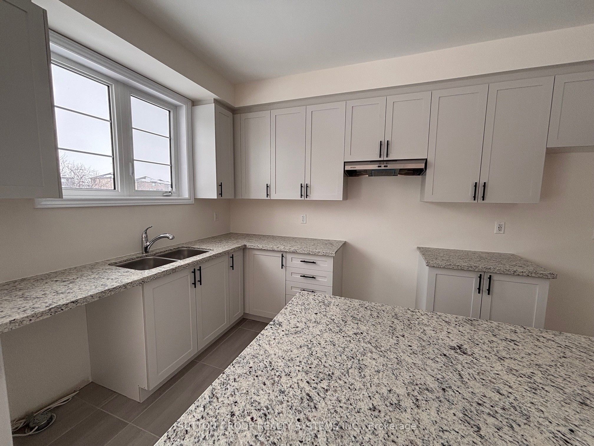 Additional image 2 of 30 Rosanne Circle, Wasaga Beach, ON, L9Z 0N3