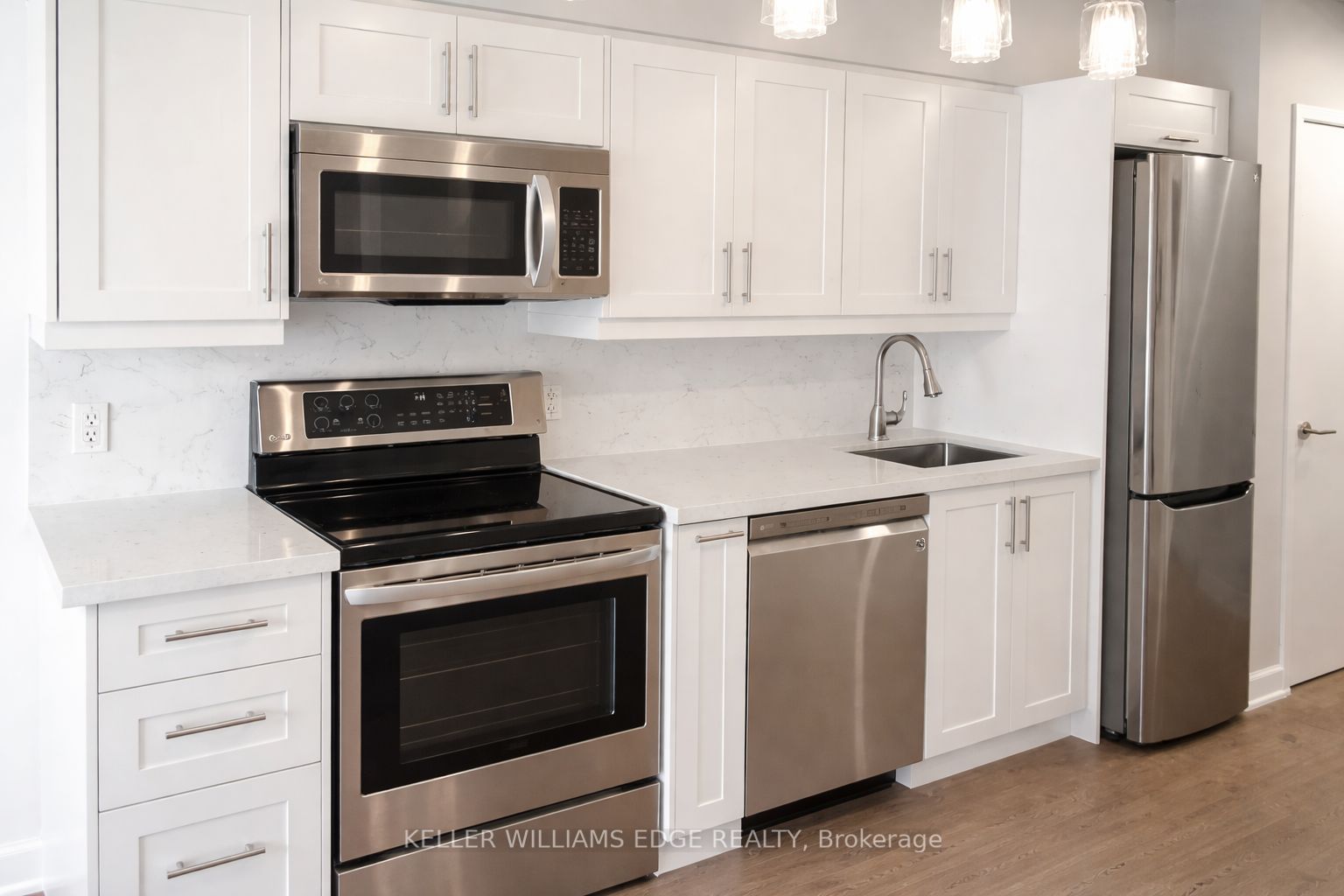 Additional image 2 of 1013-21 Nelson Street, Toronto, ON, M5V 1T8