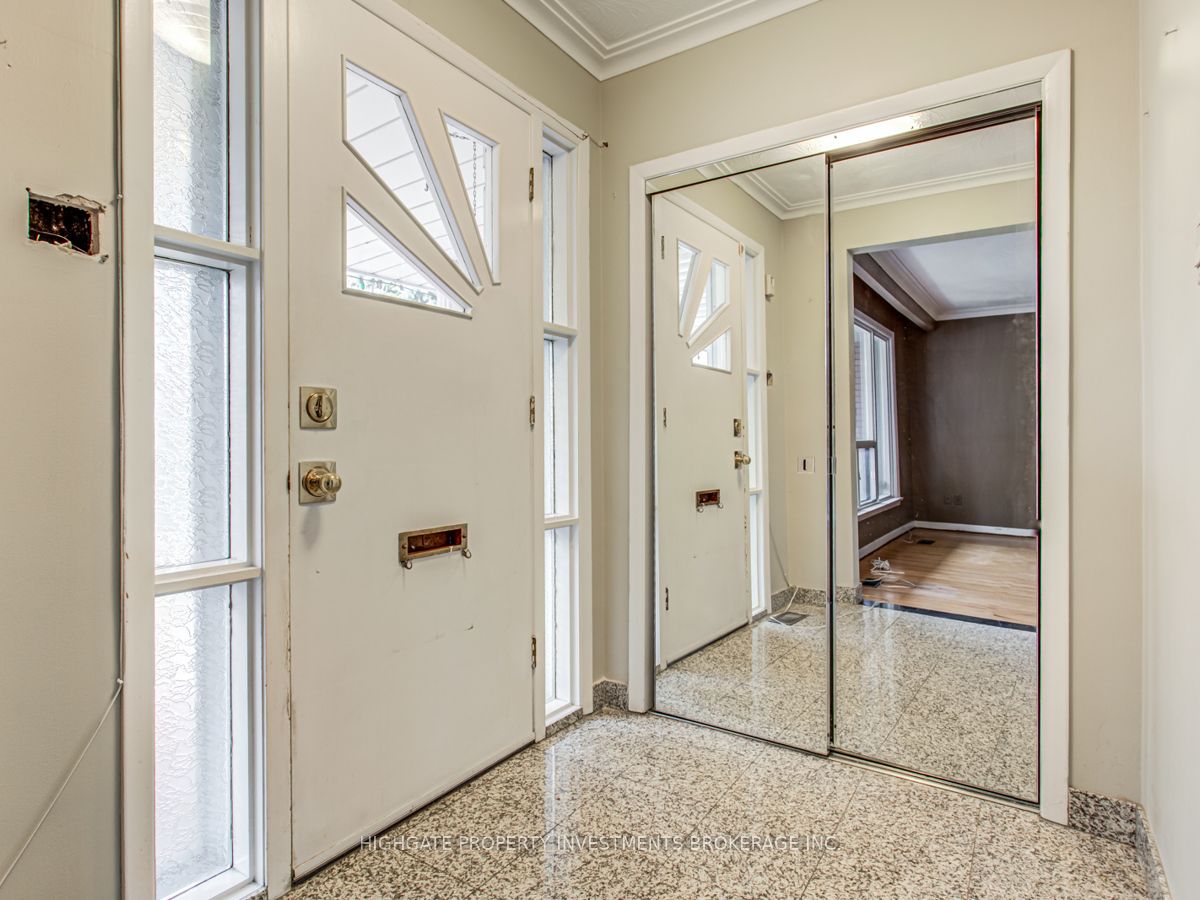 Additional image 3 of Upper-33 Paulvale Crescent, Toronto, ON, M3J 1K4